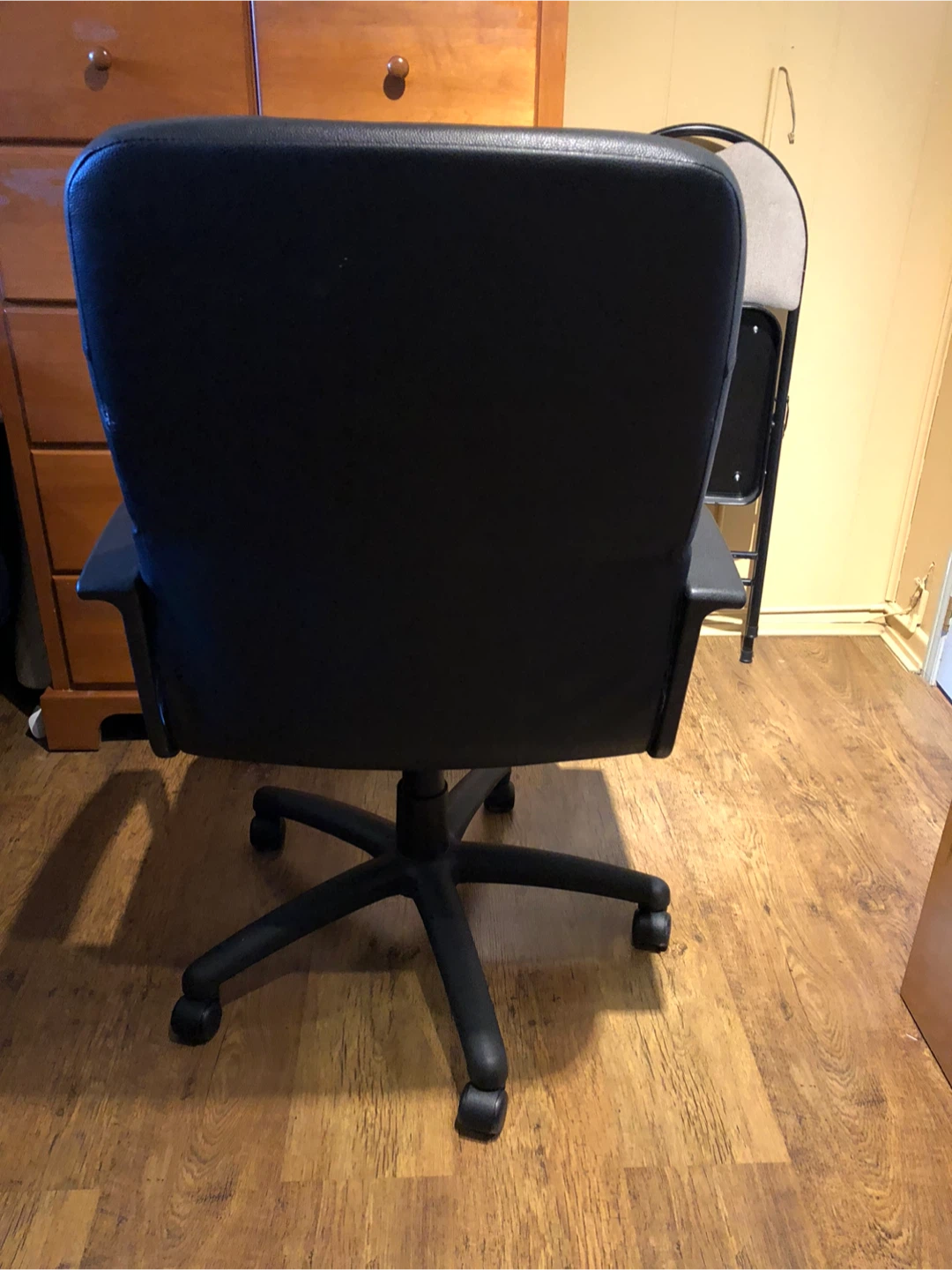 Office Chair - photo 3