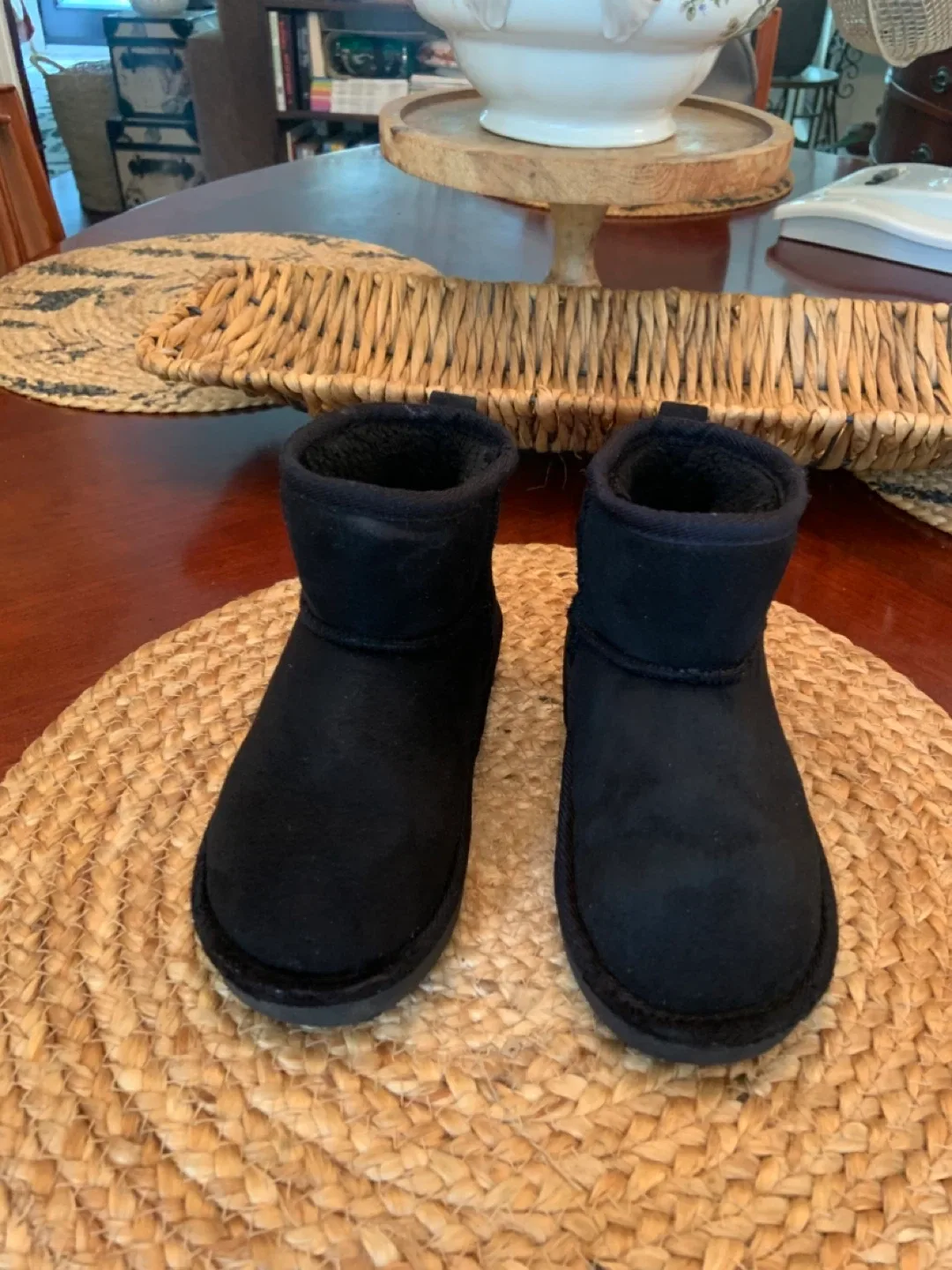 Girl’s Black Ankle Boots image indicator(5)