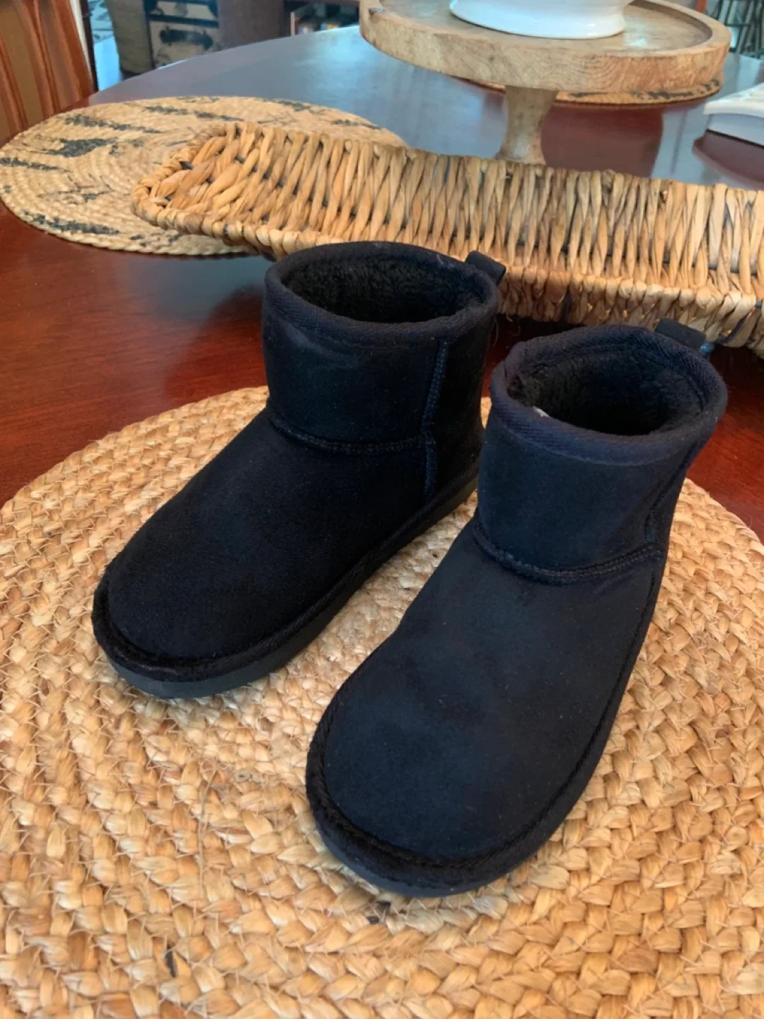 Girl’s Black Ankle Boots image indicator(2)