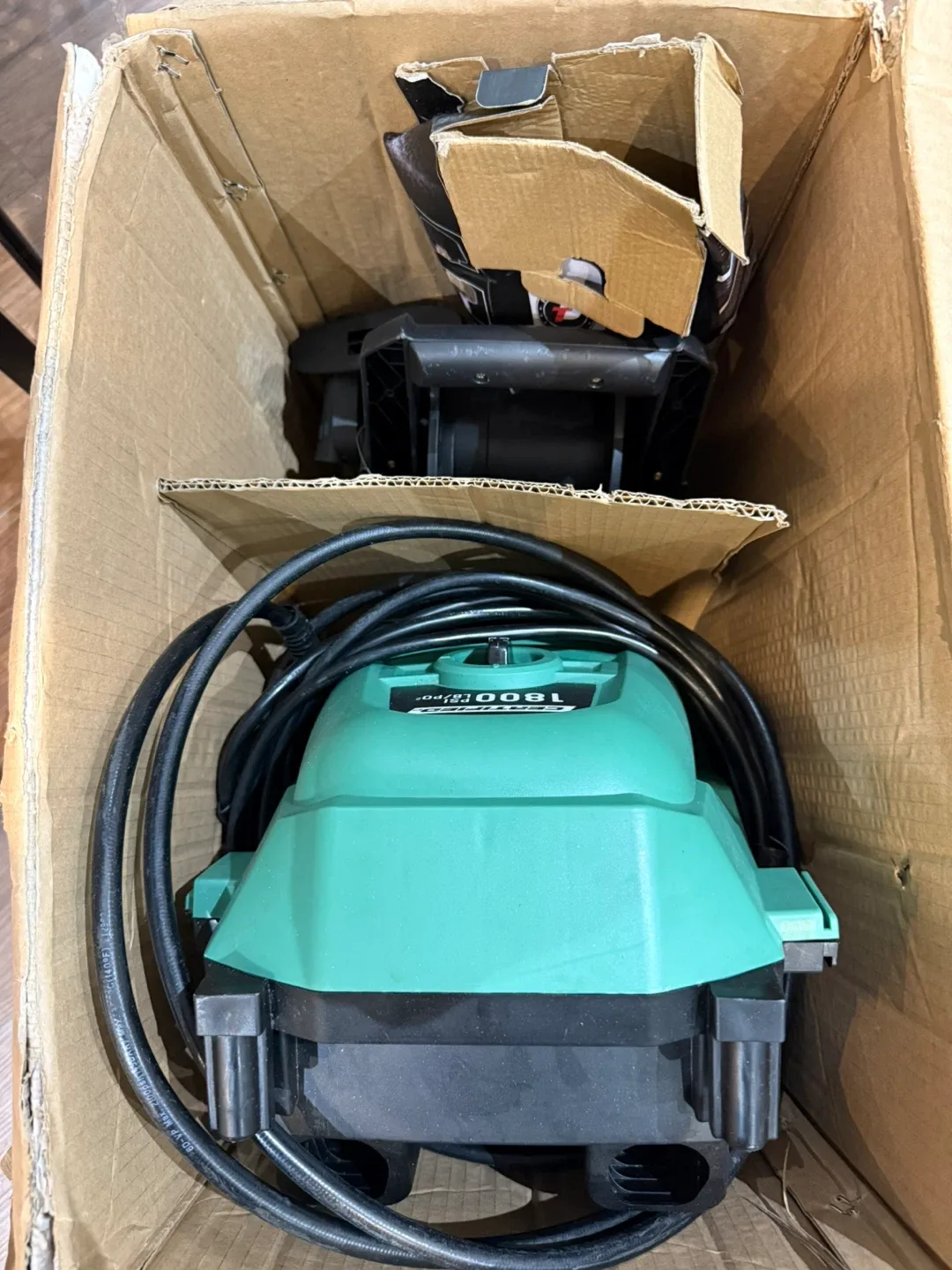 Certified 1800 PSI Electric Pressure Washer - Like New! image indicator(3)