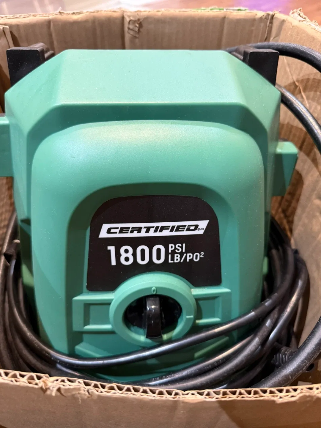 Certified 1800 PSI Electric Pressure Washer - Like New! image indicator(2)