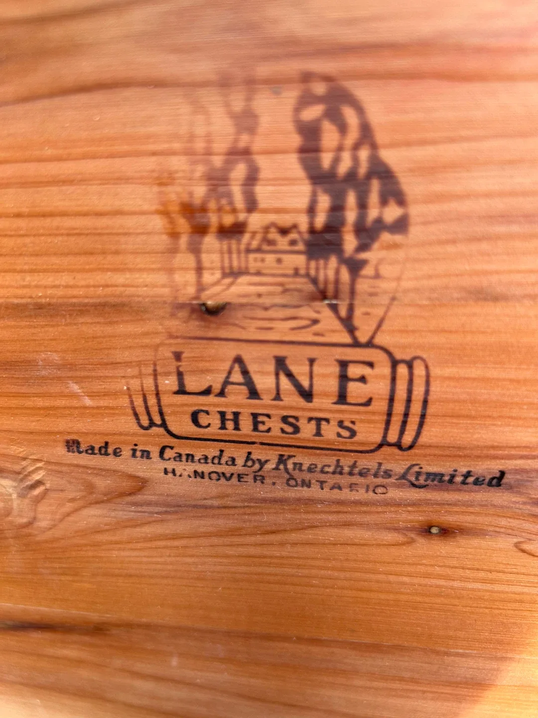 Lane Cedar Chest - Genuine Aroma-Tight Storage image indicator(8)