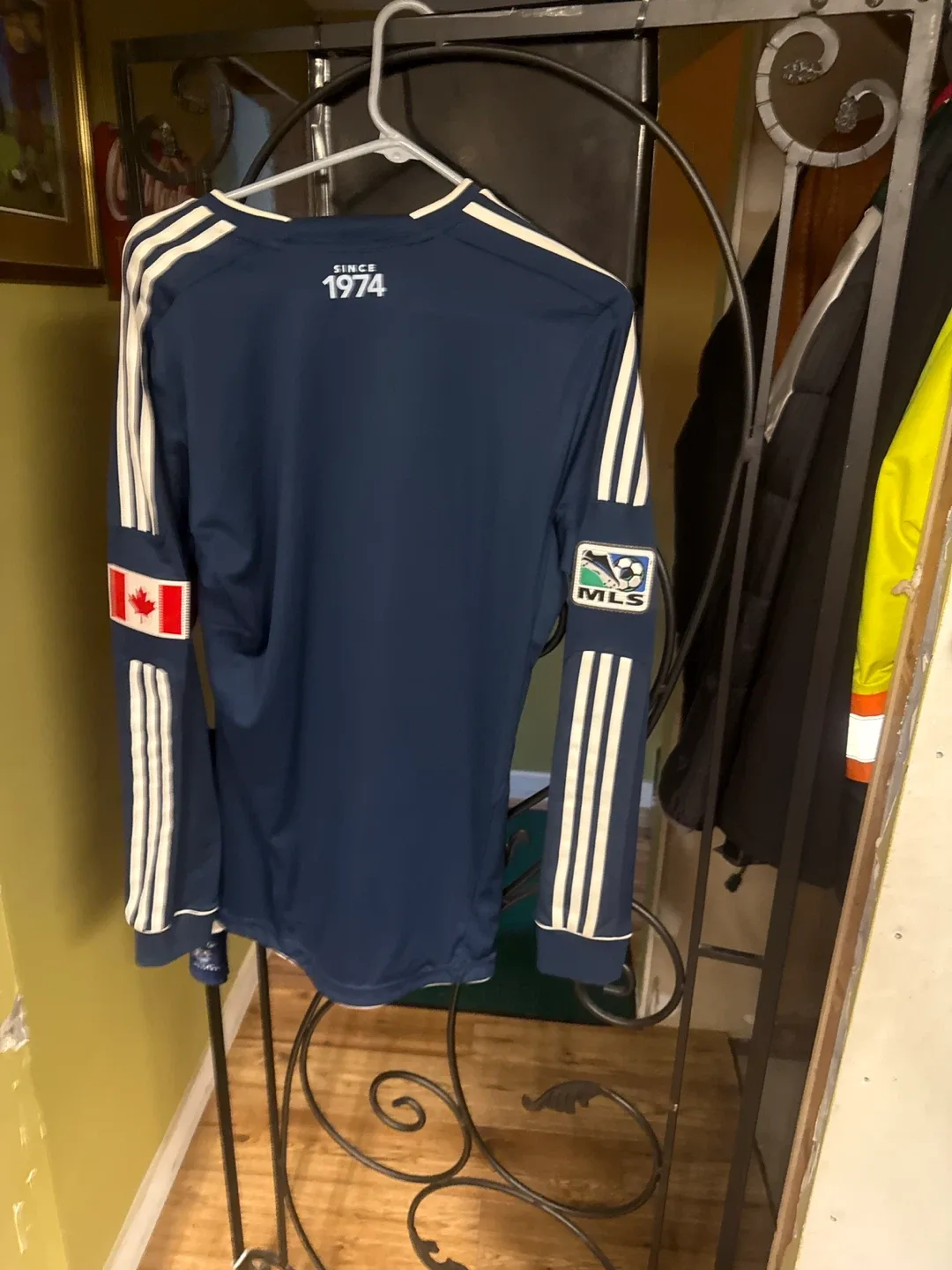 Vancouver white calf jersey size large image indicator(2)