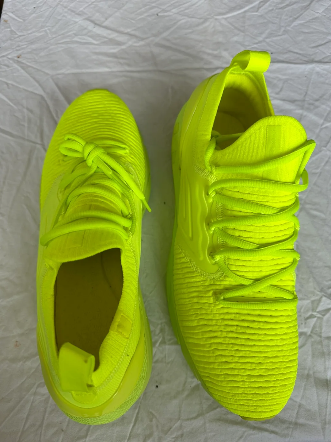 Under Armour Neon Lemon Yellow Running Shoes thumbnail