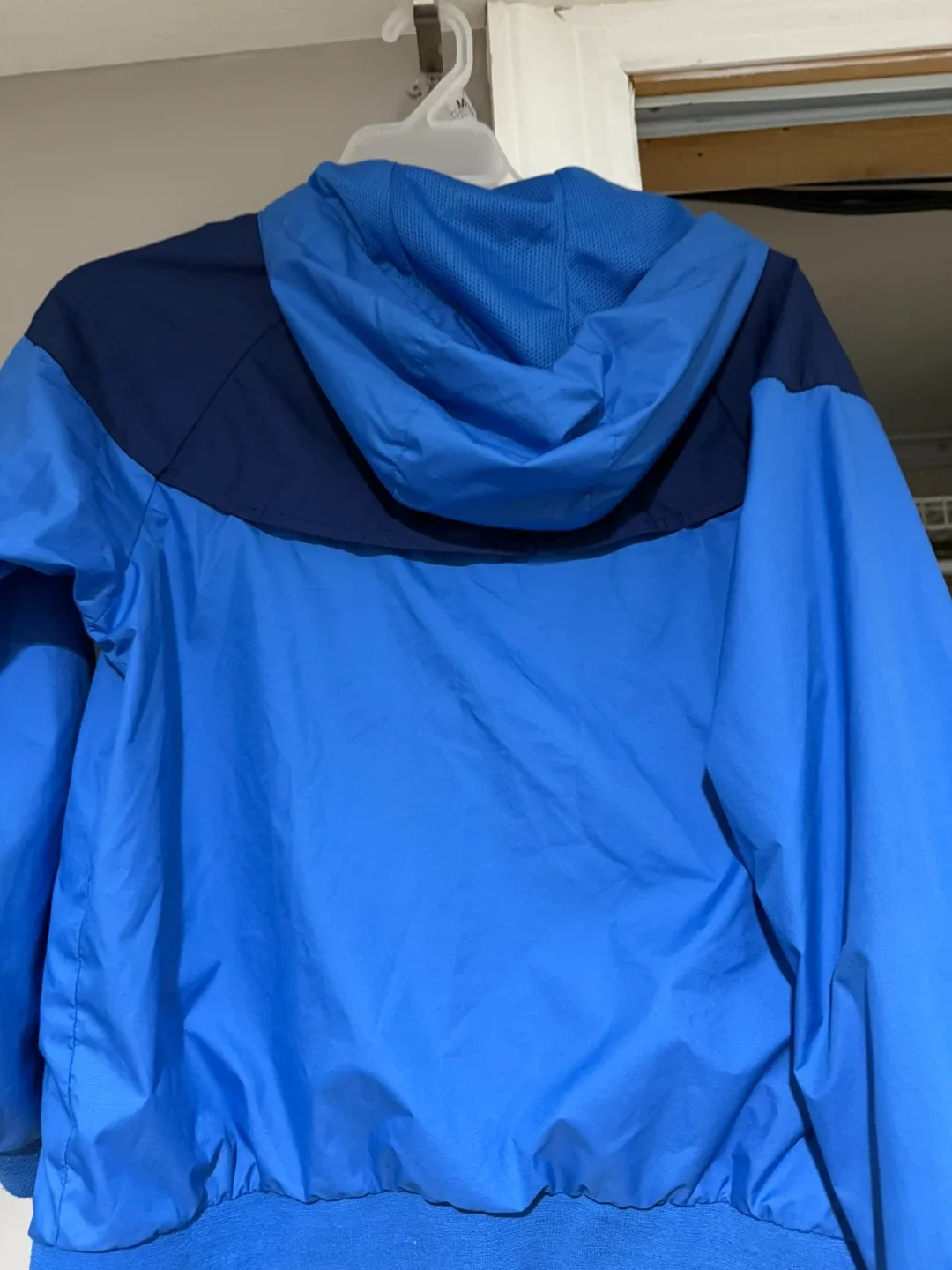Nike Windbreaker Jacket - Size M image indicator(2)