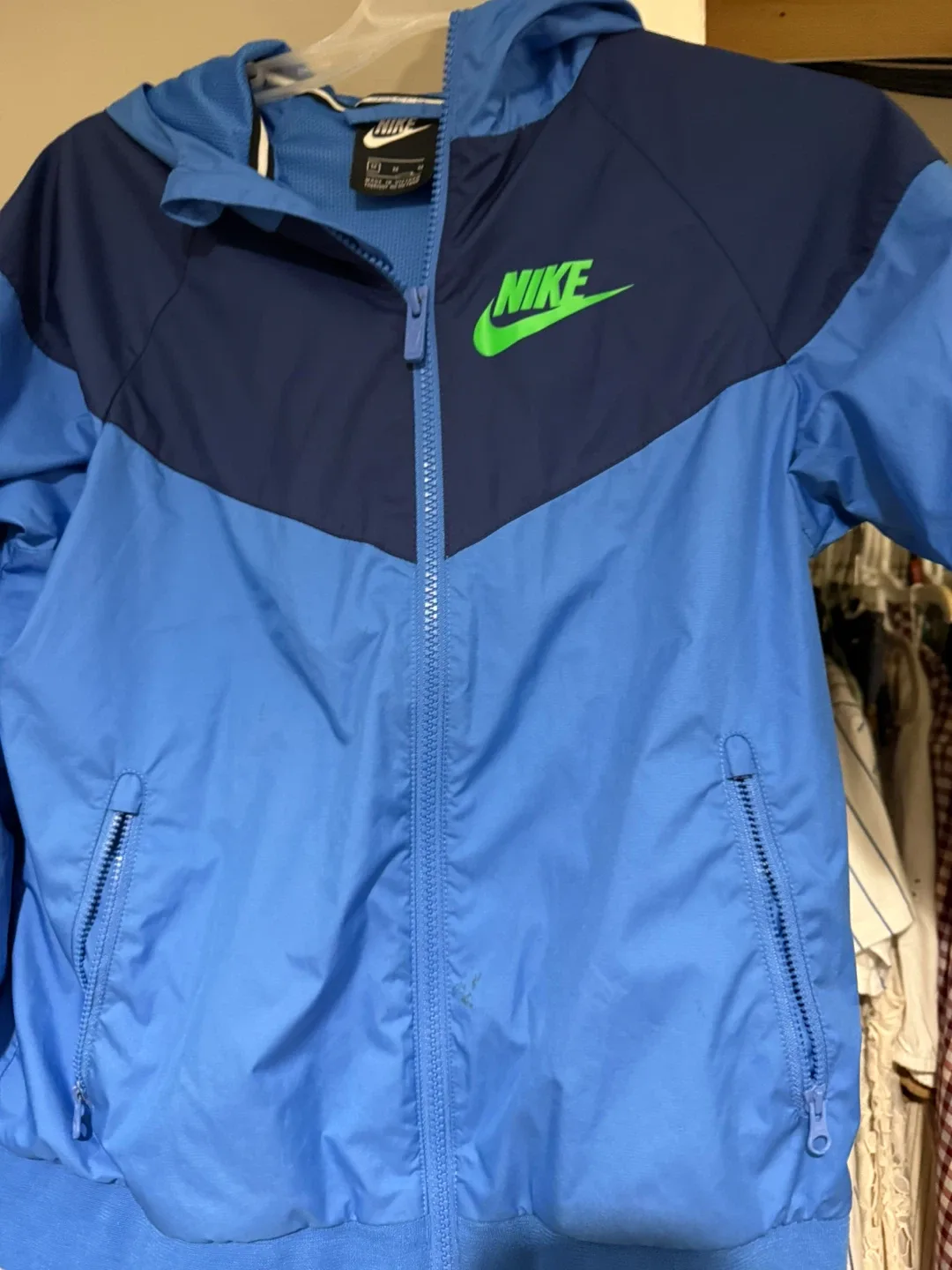 Nike Windbreaker Jacket - Size M