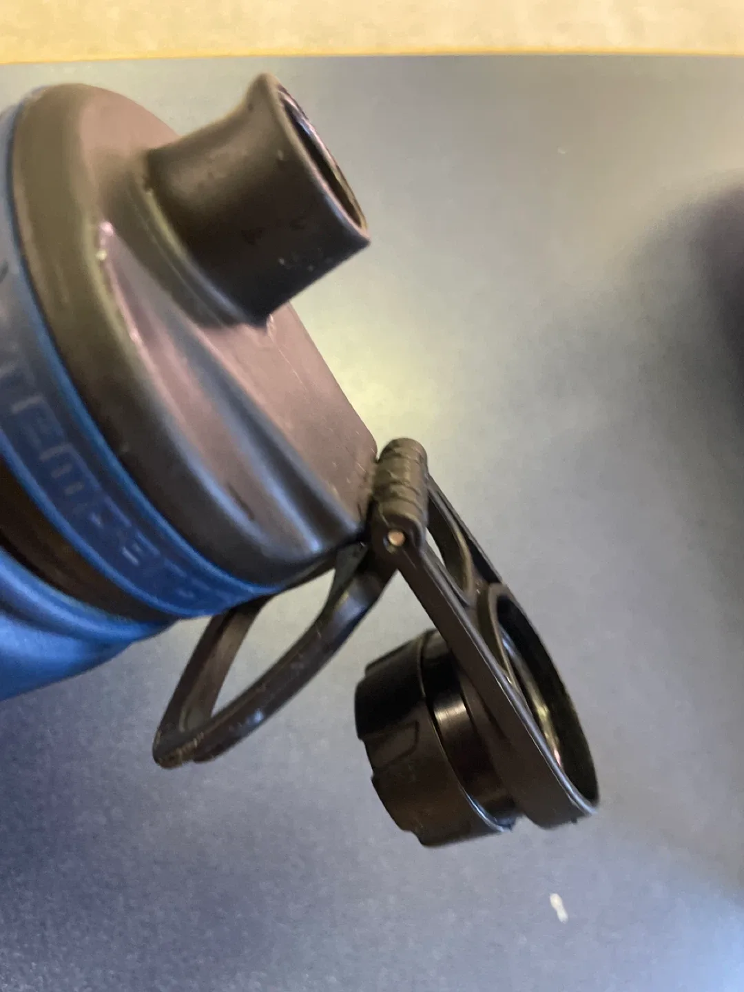 Hot/ Cold thermos / drinking containers image indicator(4)