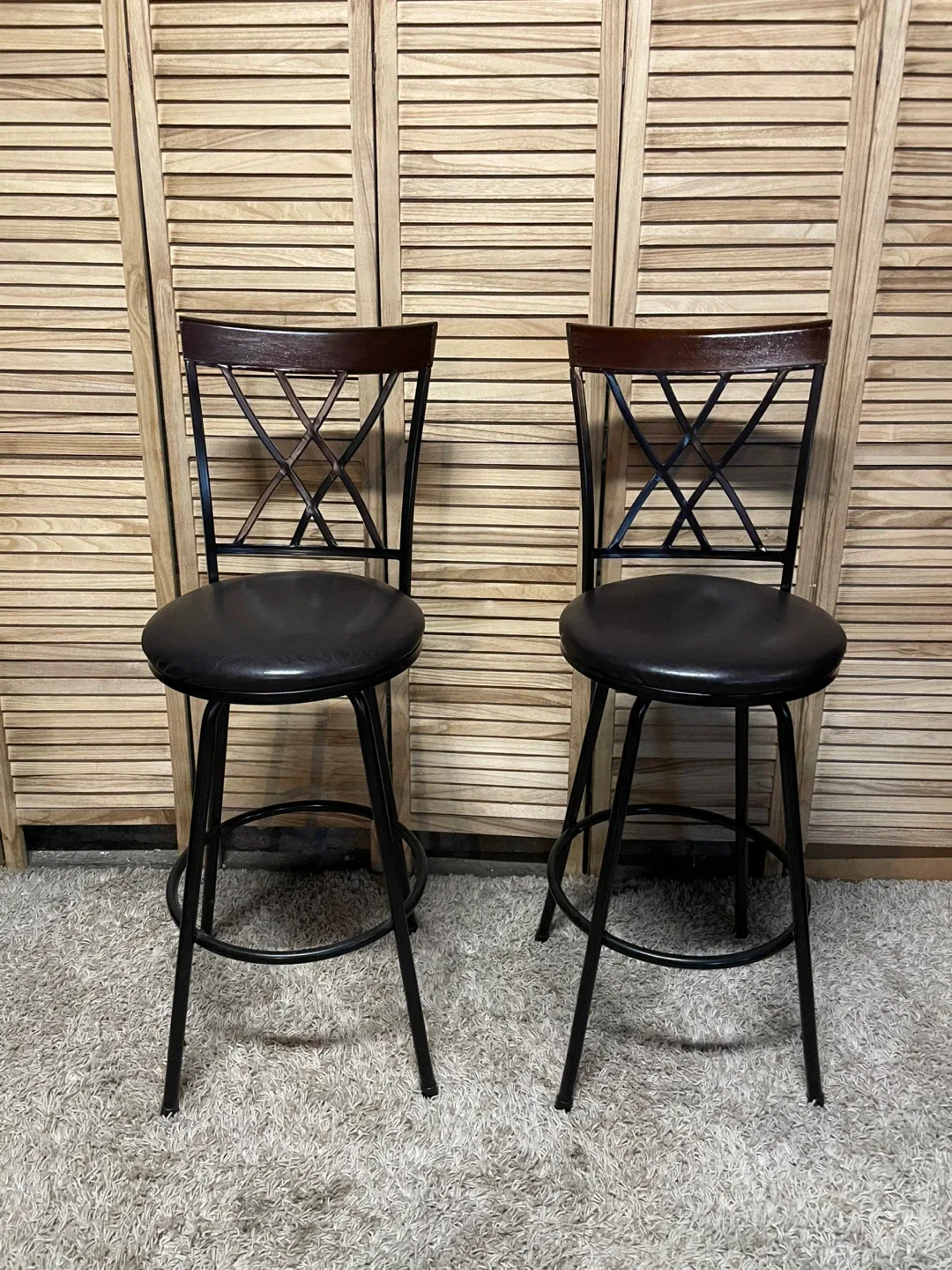 Bar stools thumbnail