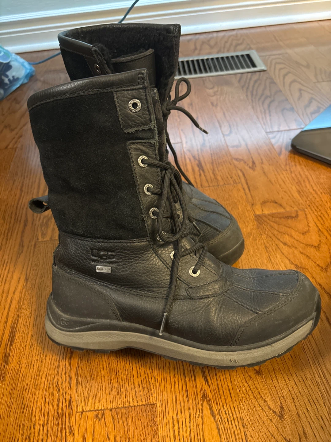 UGG winter  Boot, Black, Size 9.5 - photo 2