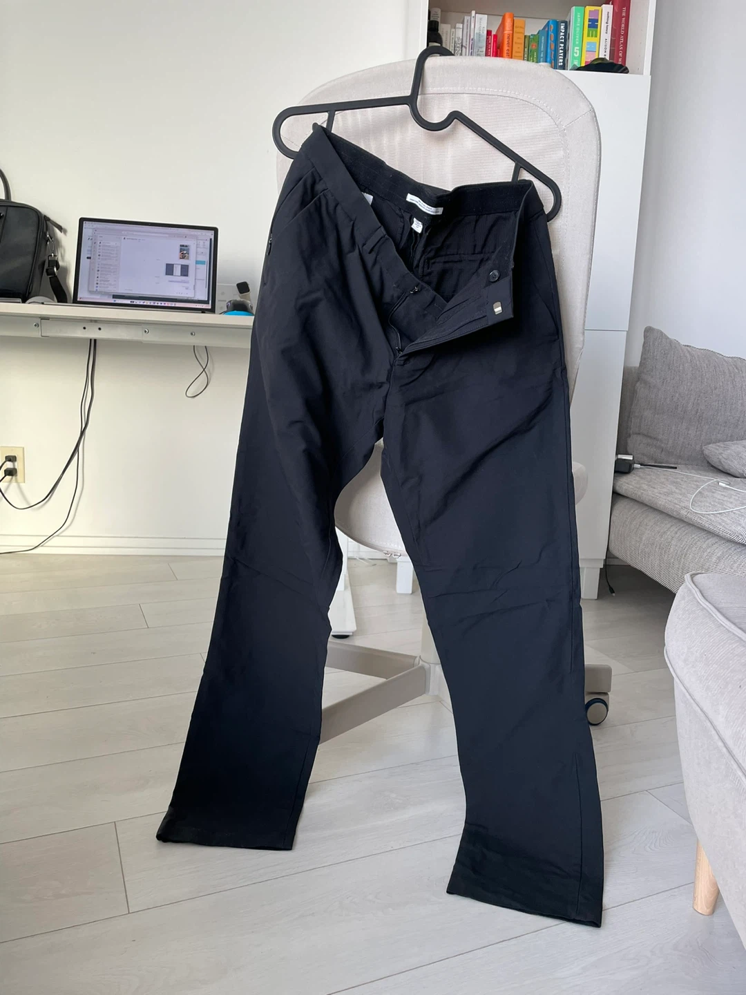 Calvin kleinBlack Ankle Pants size 32
