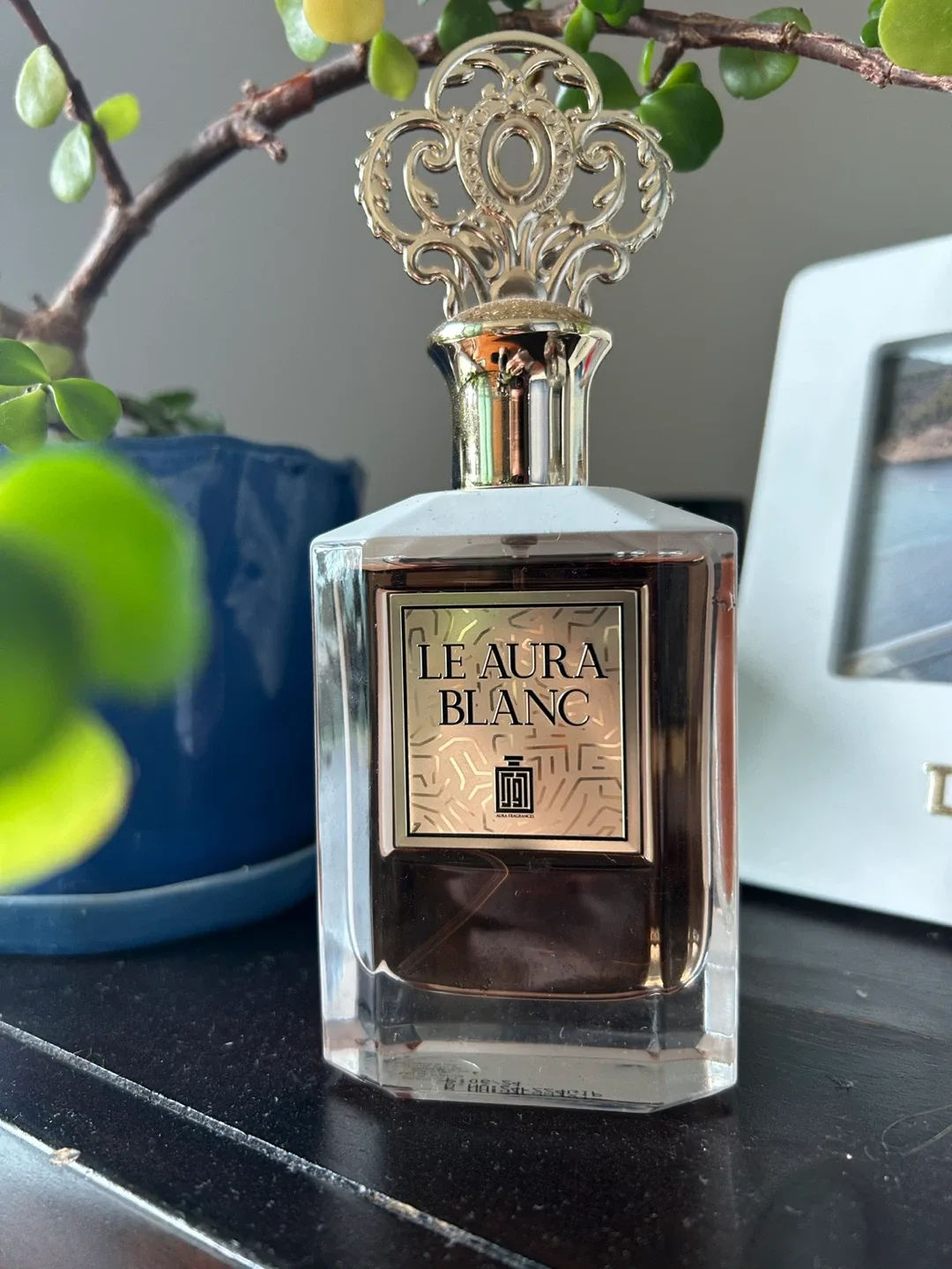 LE AURA BLANC Perfume image indicator(2)