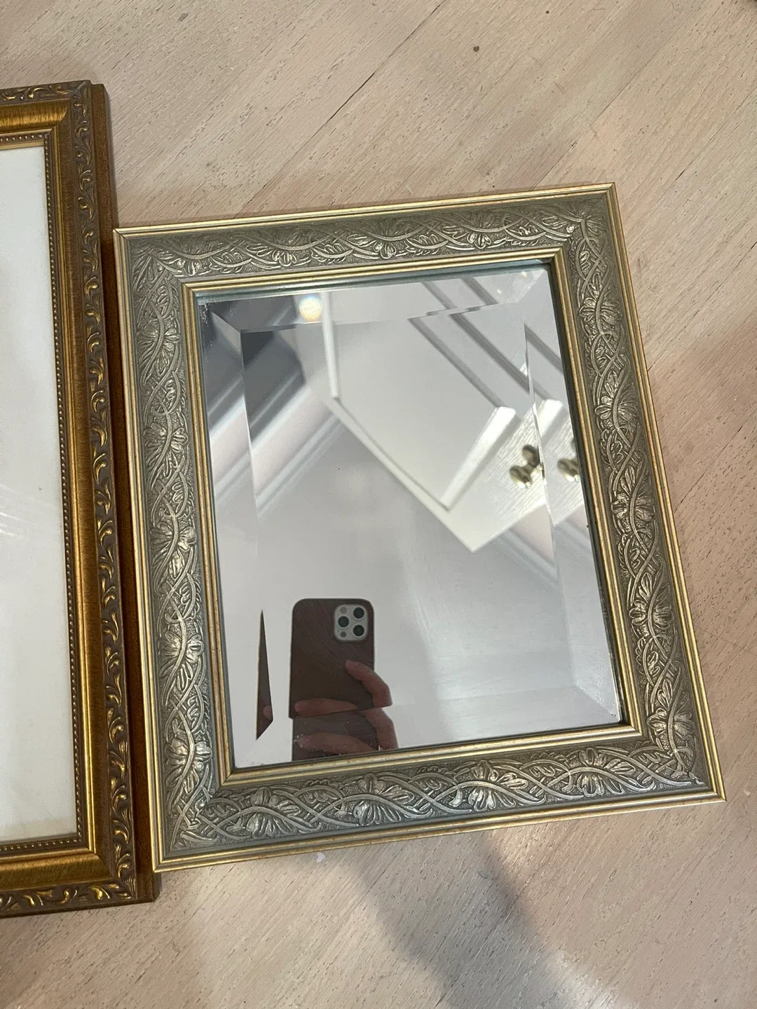 Framed Wall Art image indicator(2)