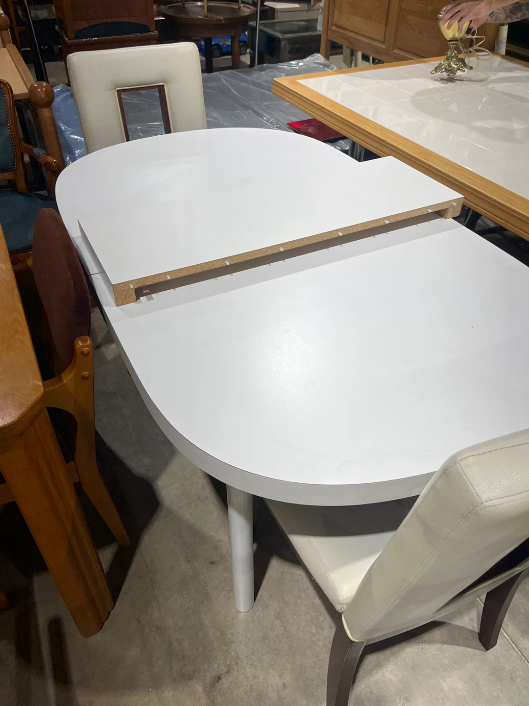 White Extendable Dining Table - photo 4