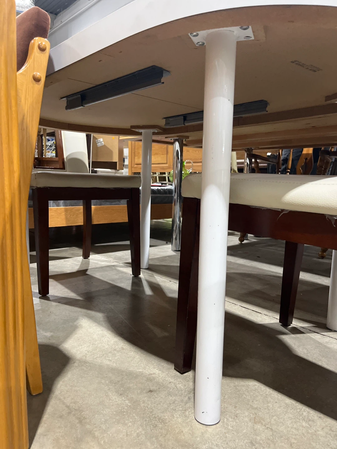 White Extendable Dining Table - photo 3