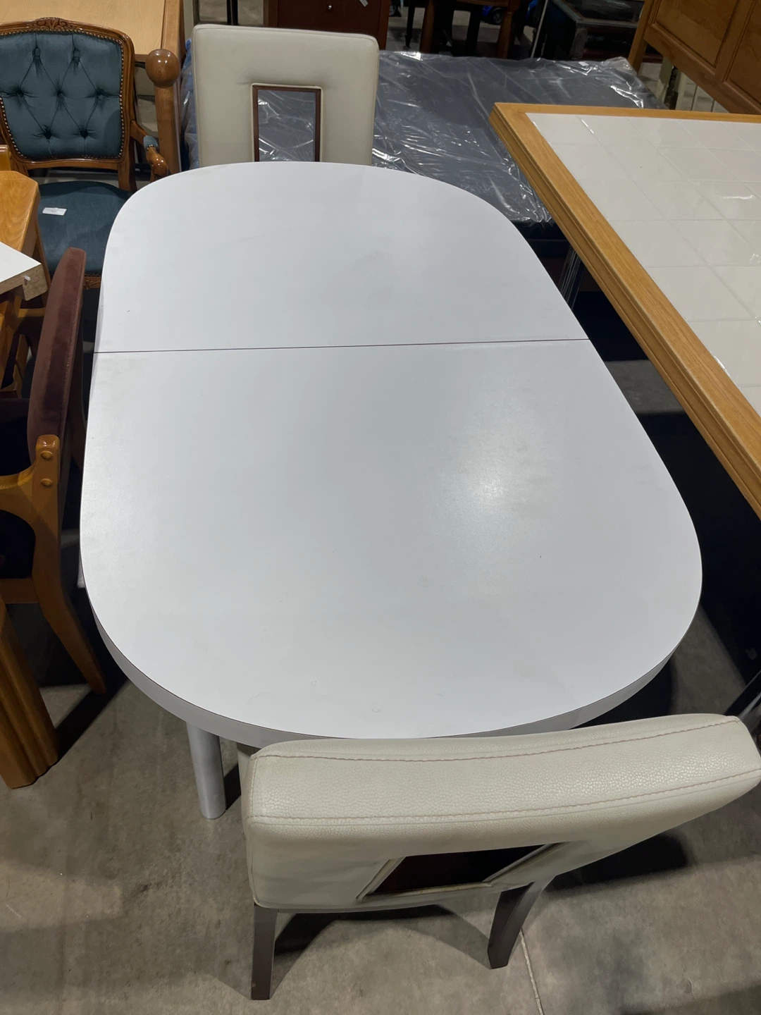 White Extendable Dining Table - photo 2