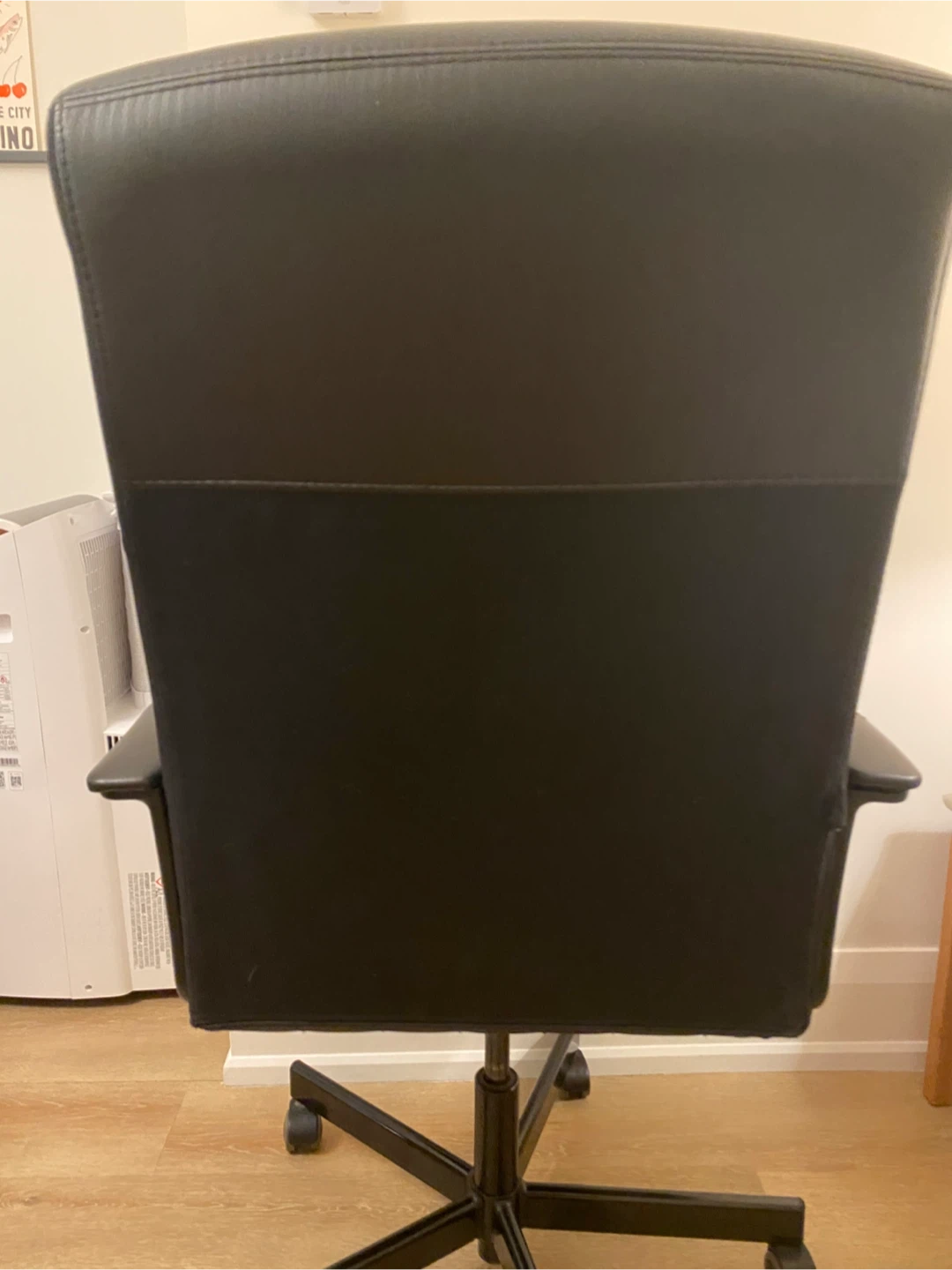 Black Office Chair - photo 3