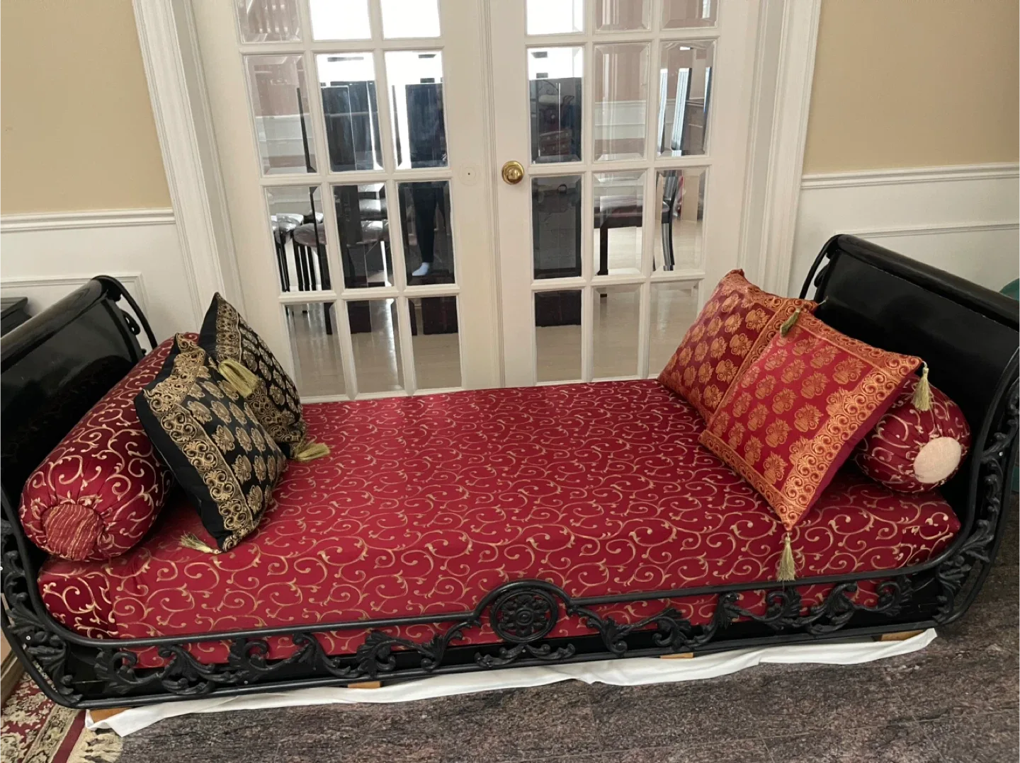 Elegant Metal Frame Chaise Lounge with Pillows image indicator(4)