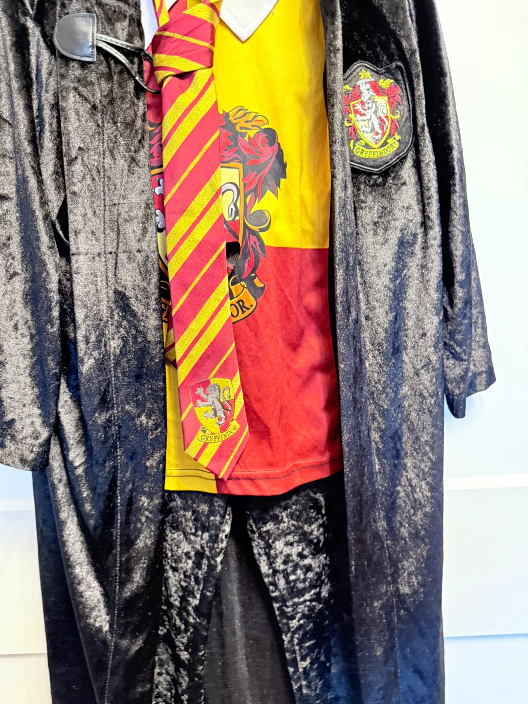 Harry Potter Gryffindor Robe Costume Set of 4- Size 7-8 years - photo 4
