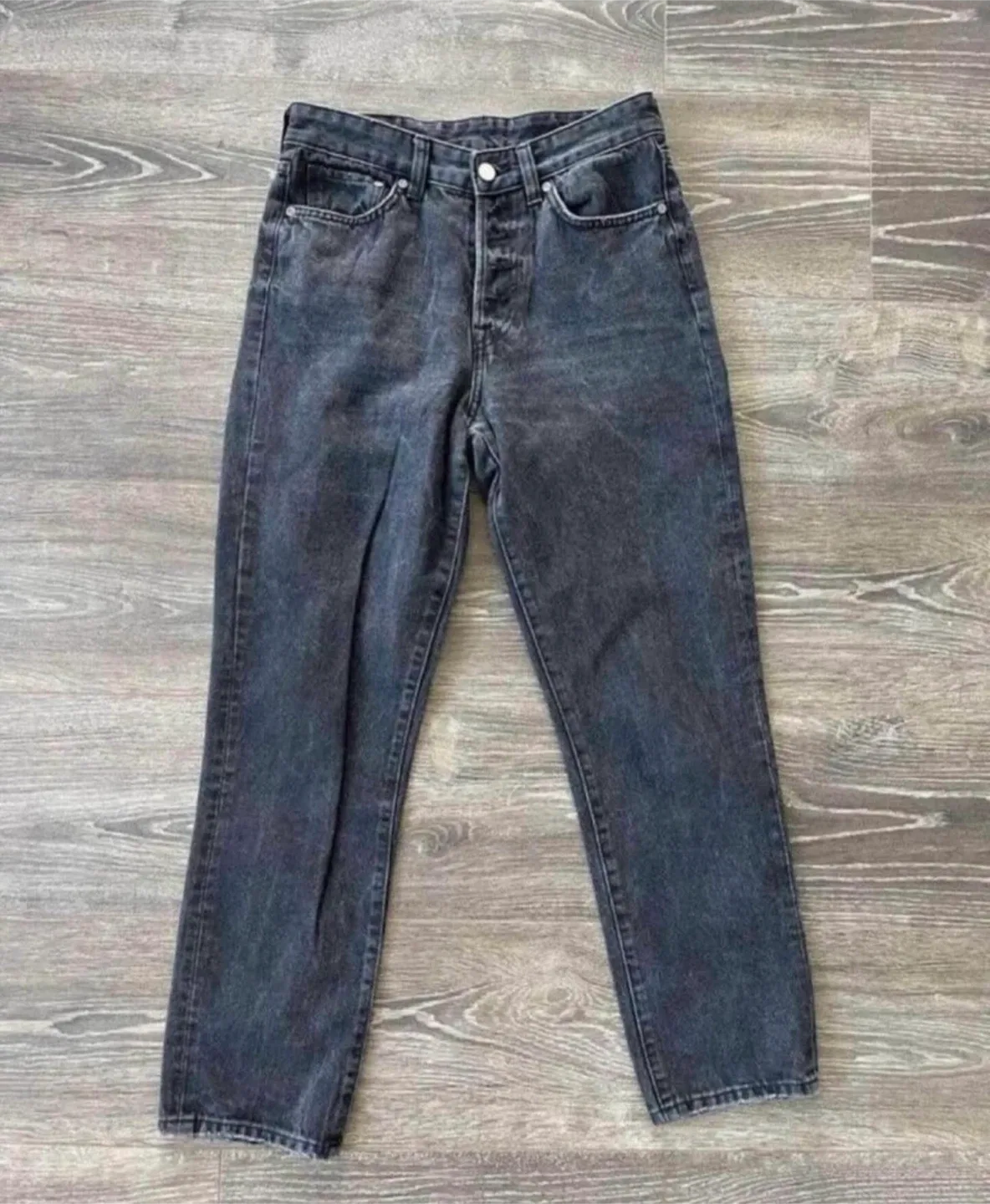 H&M Vintage Fit Jeans size 26 thumbnail