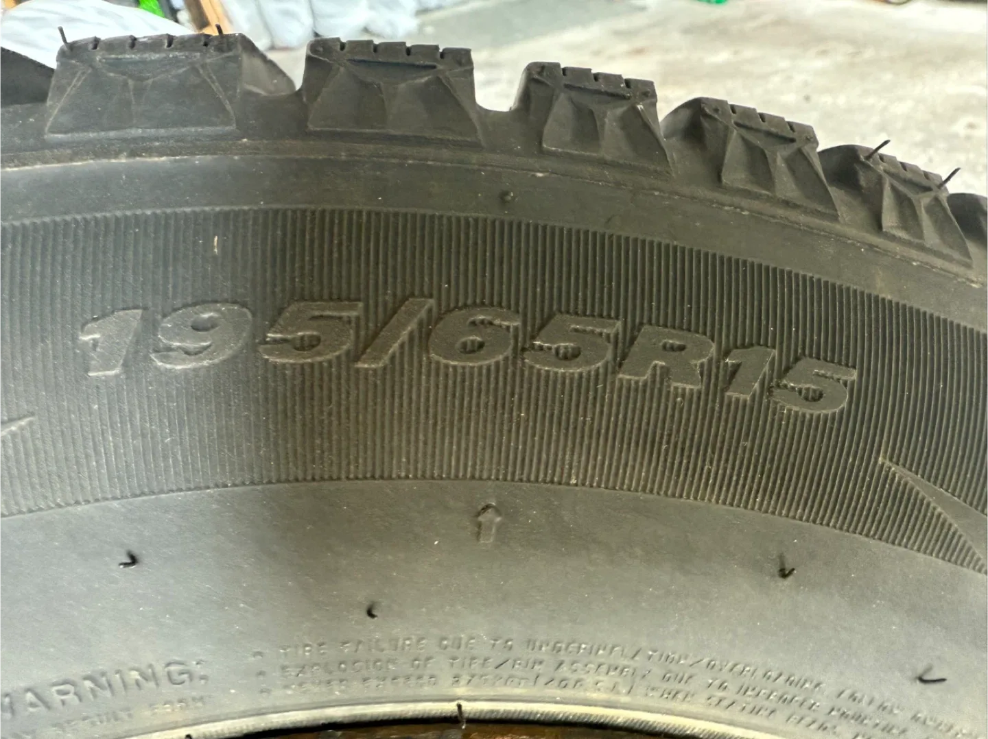 Winter Tire 195/65R15 image indicator(2)