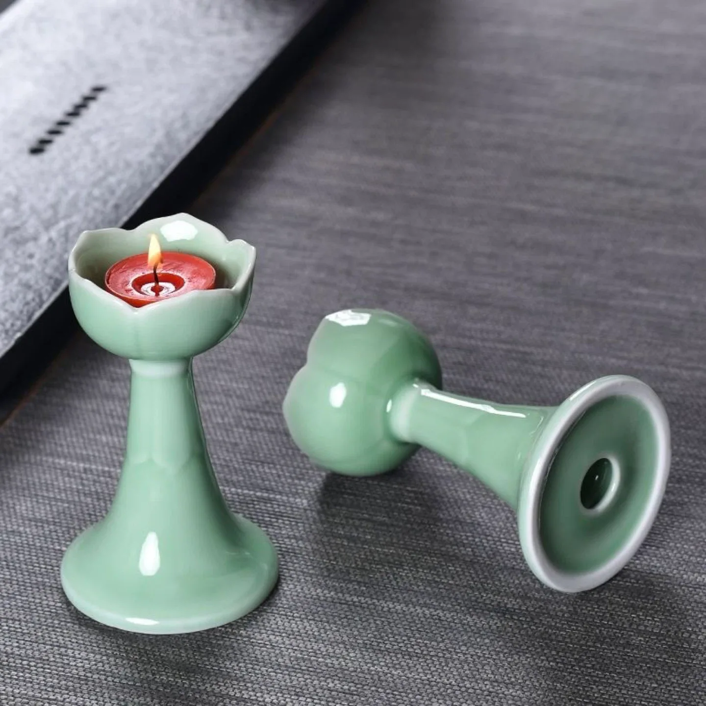 Ceramic Lotus Candle Holder Set image indicator(3)