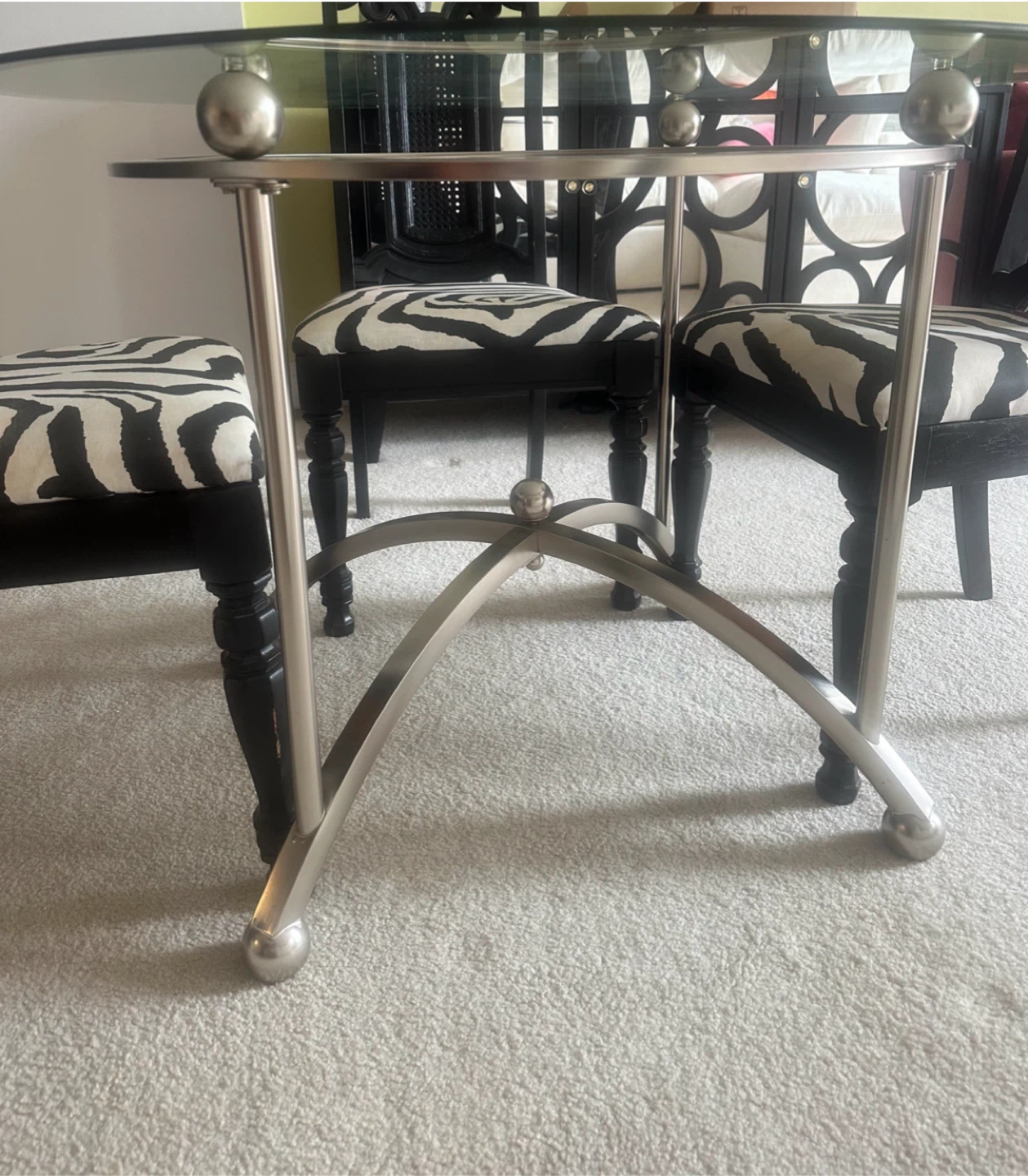 Round Dining Table for 4