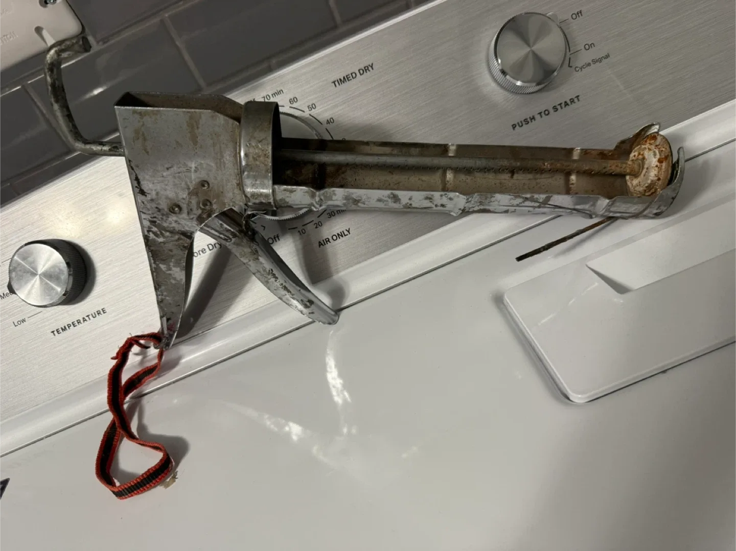 Caulking gun image indicator(2)