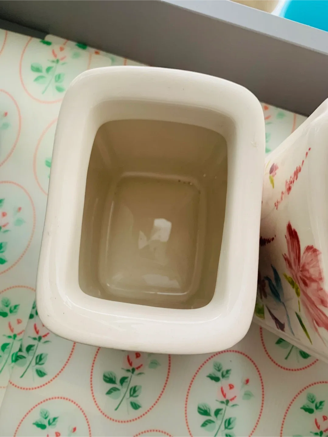 Floral Ceramic Canister Set image indicator(4)