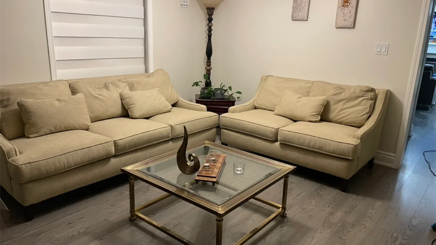 Elegant Living Room Set in Great Condition – For Sale! image indicator(7)