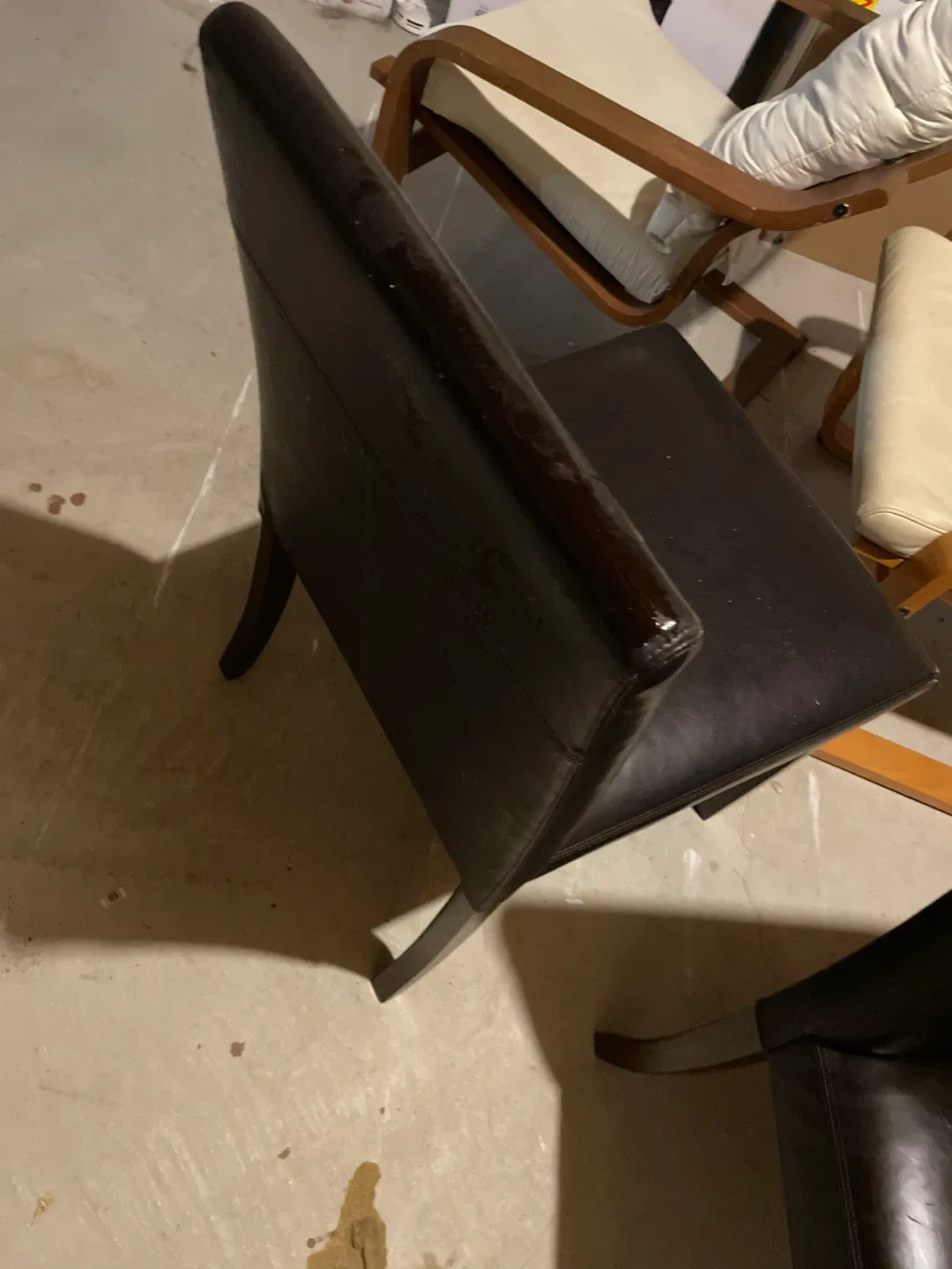 Elegant Dining Table Set - for sale image indicator(2)