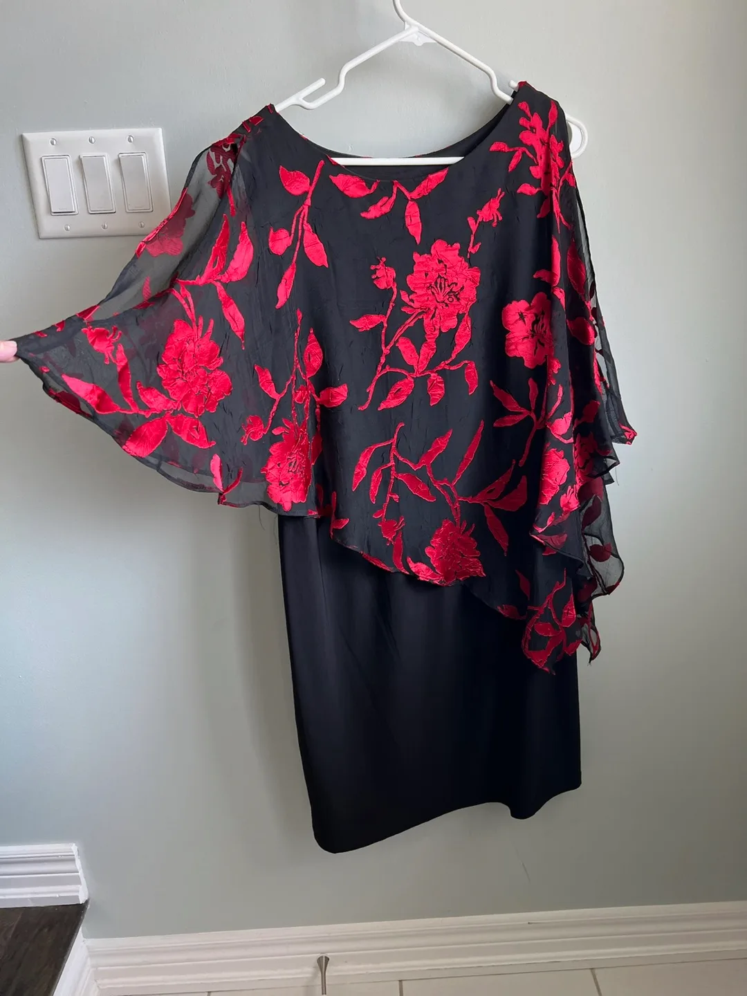 BRAND NEW! Formal Dress image indicator(6)