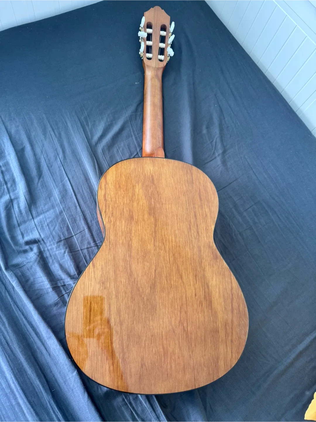 Yamaha Classical Guitar image indicator(2)