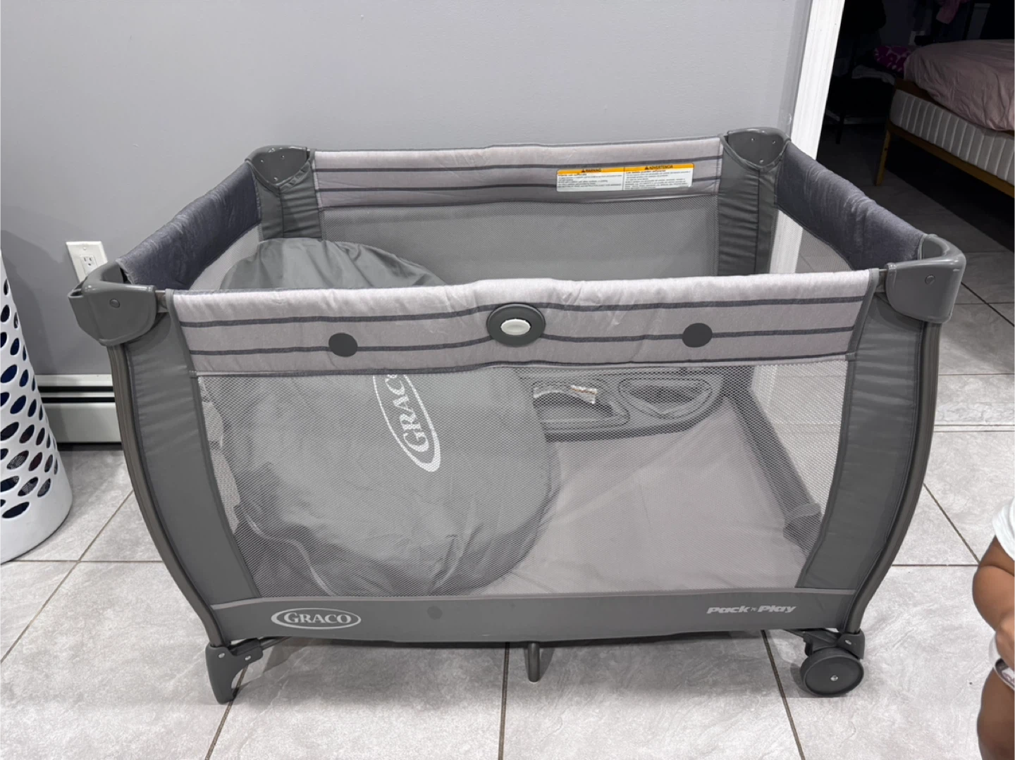 Graco Pack 'n Play Travel Dome LX Playard