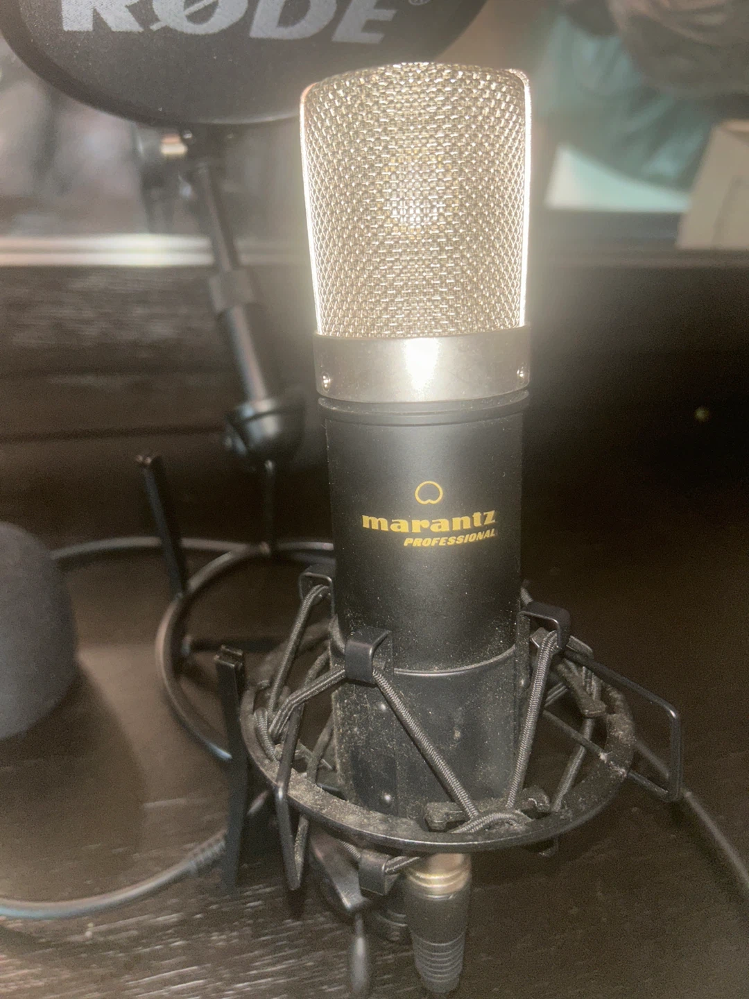 Marantz Professional Microphone with Rode Pop Filter - photo 2