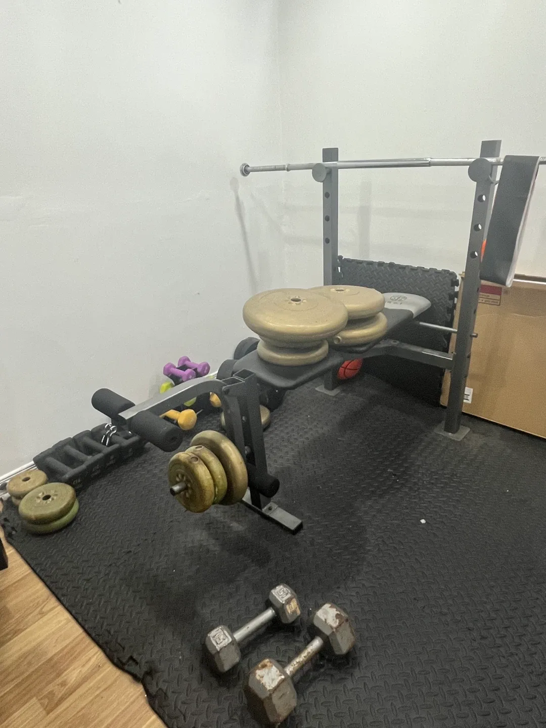 Gold's Gym XR 6.1 Weight Bench & Eliptical
