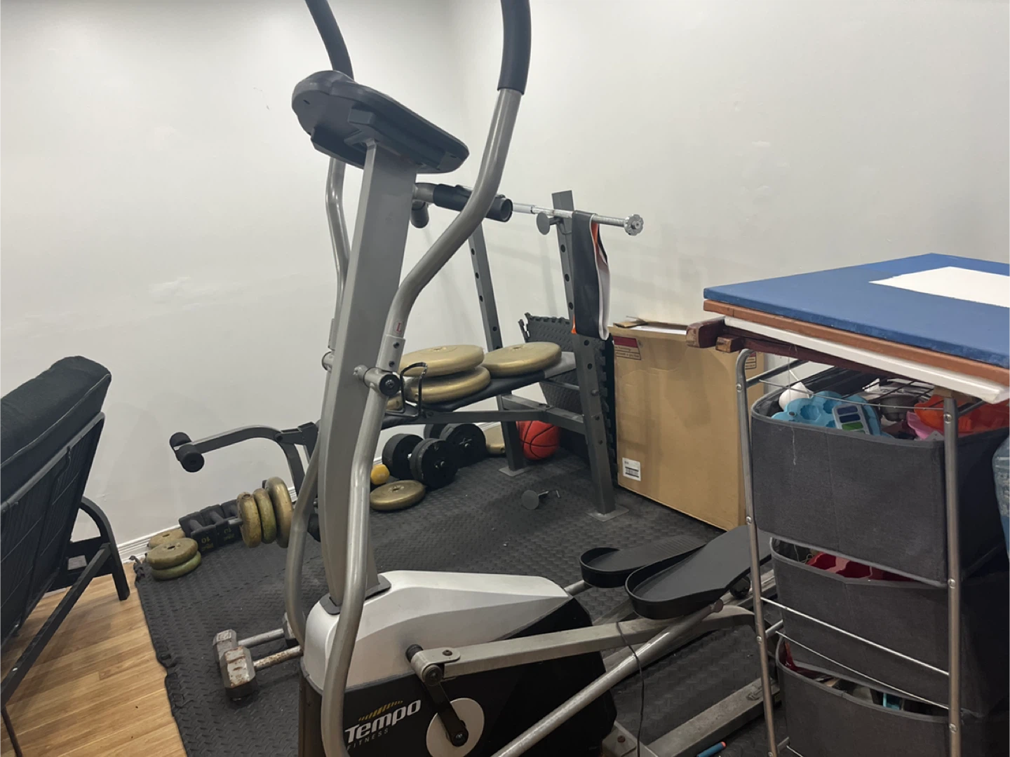 Gold's Gym XR 6.1 Weight Bench & Eliptical - photo 4