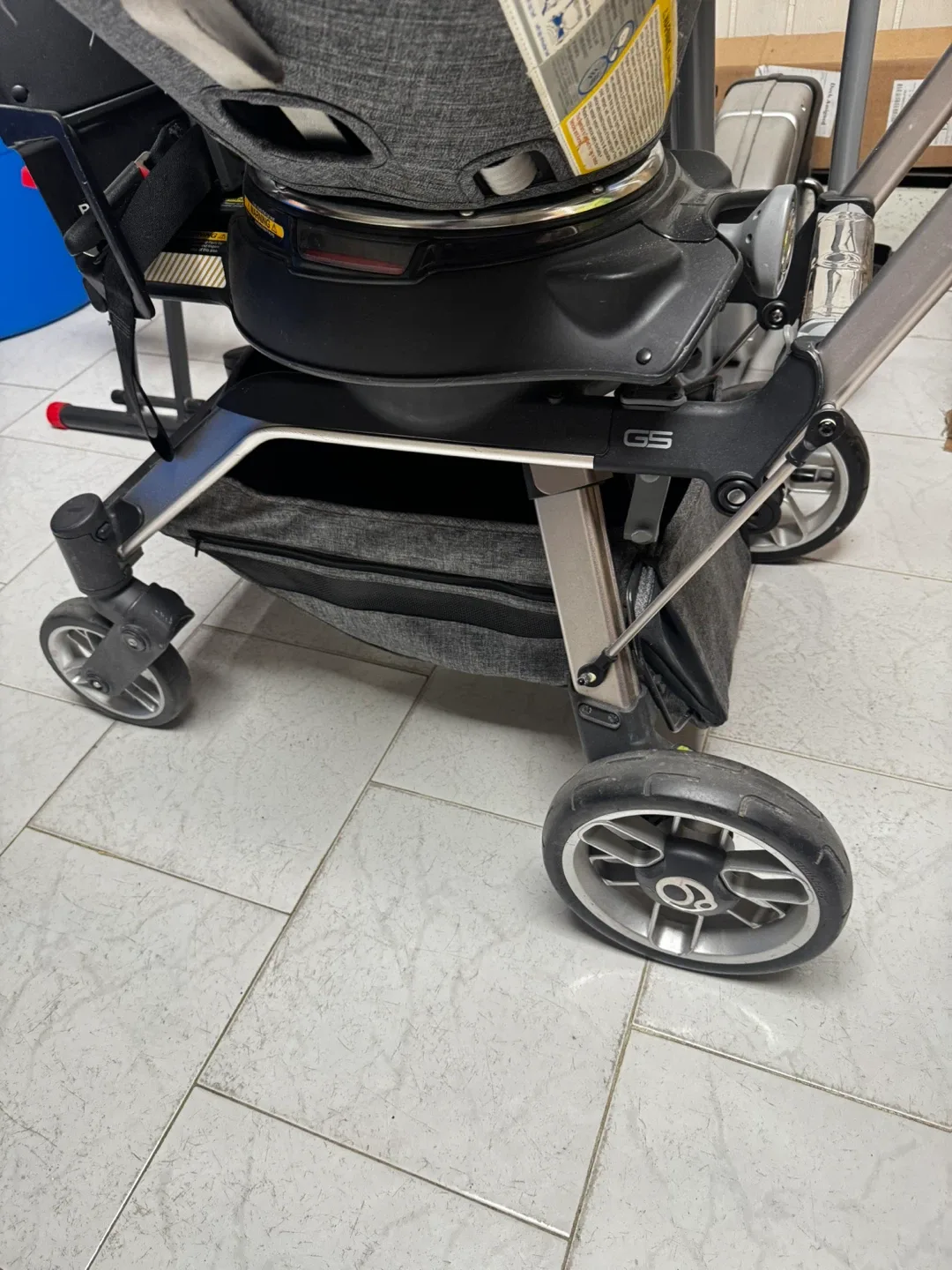 Orbit Baby G3 Stroller with Car Seat image indicator(5)