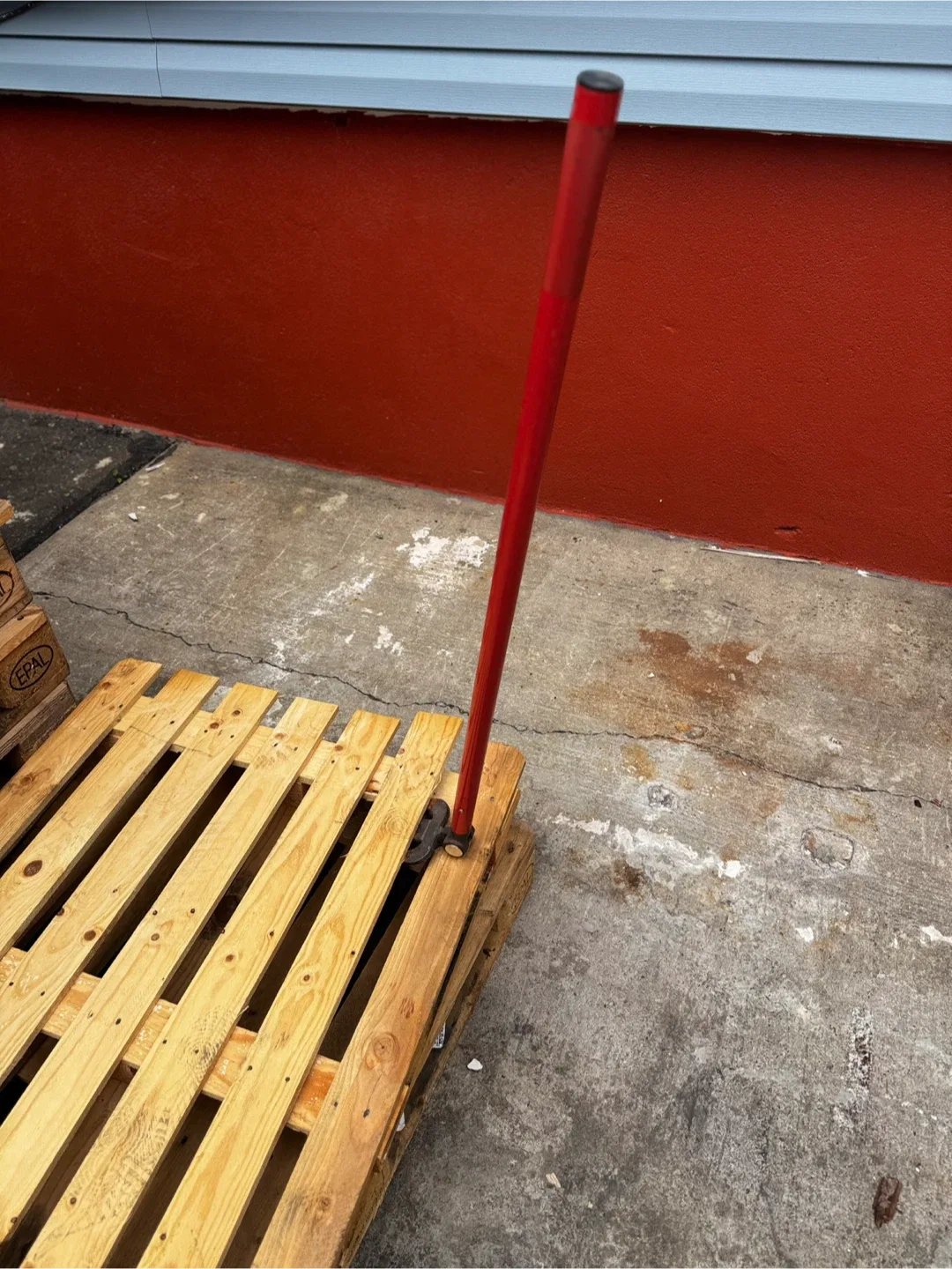 Crescent Pallet Buster Deck Removal Tool image indicator(6)