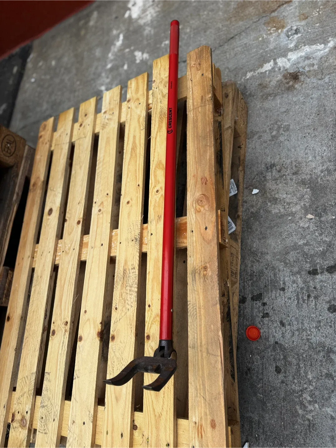Crescent Pallet Buster Deck Removal Tool image indicator(2)