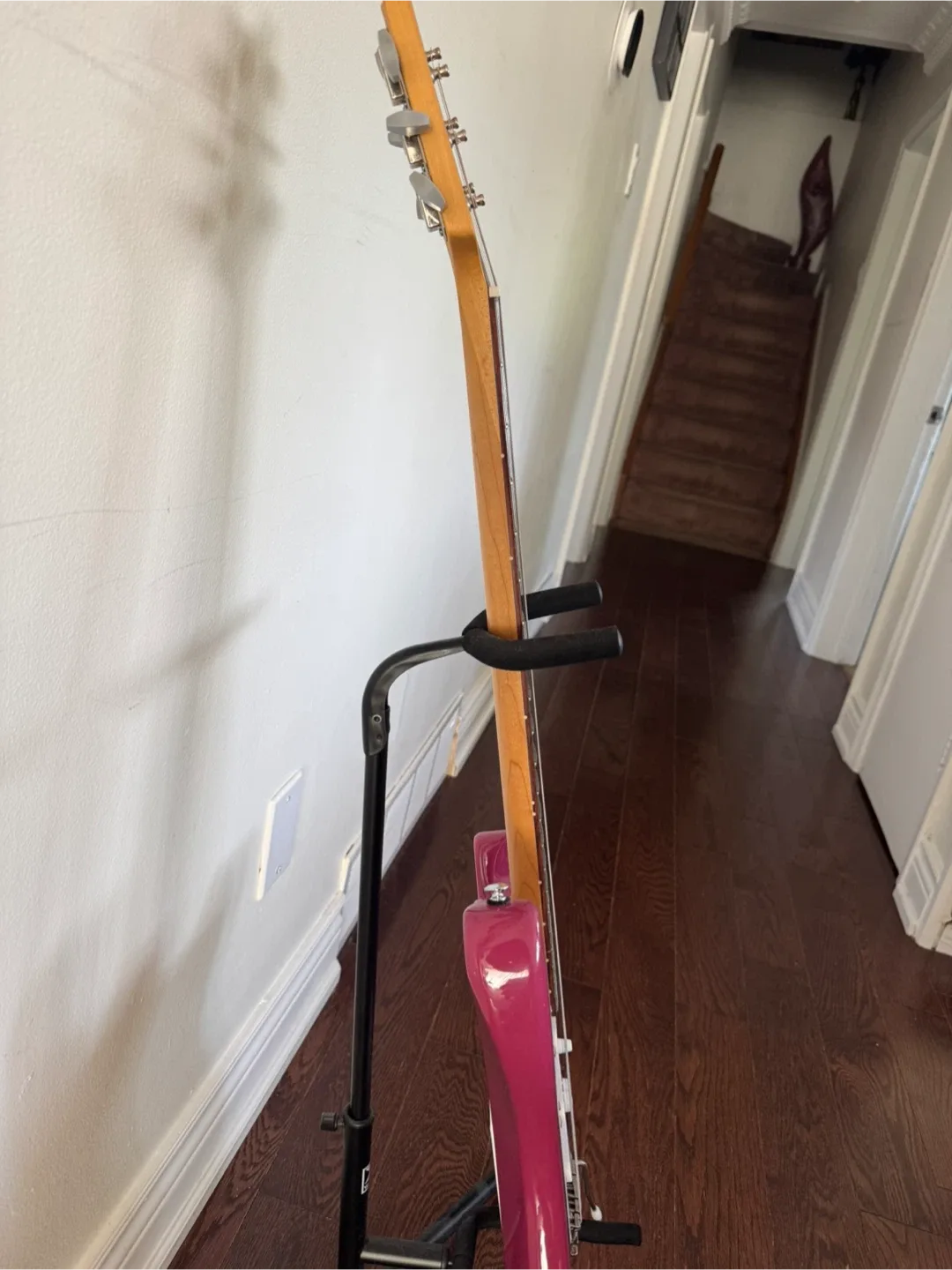 PRS SE Electric Guitar - Raspberry image indicator(3)