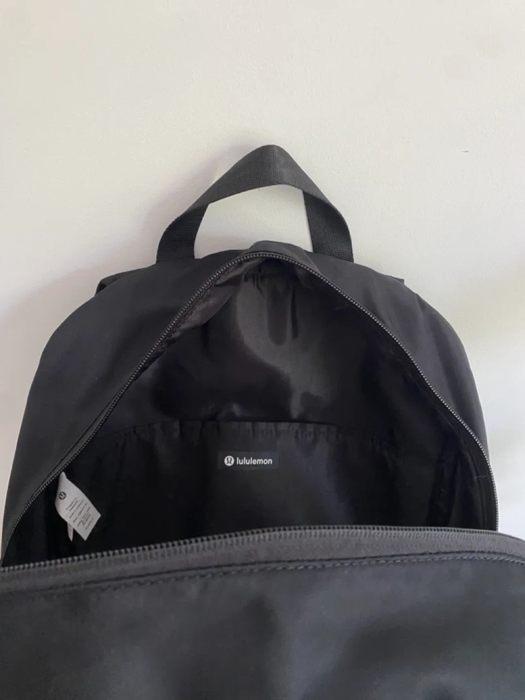 Lululemon Black Everywhere Backpack image indicator(3)