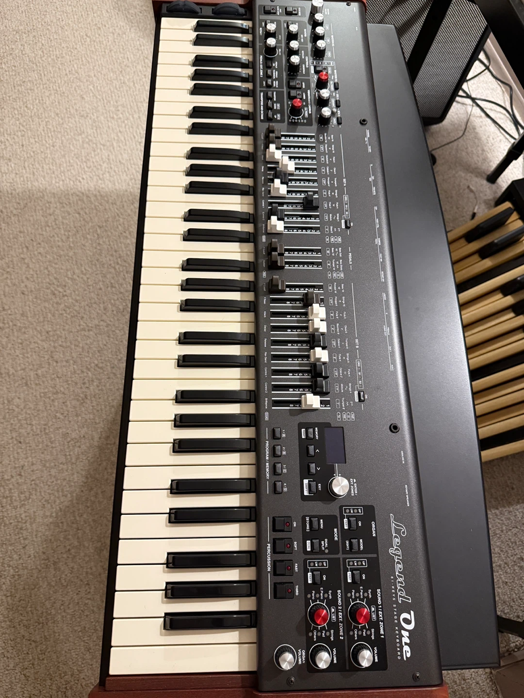 Viscount Legend One 61-Key Stage Keyboard - photo 4
