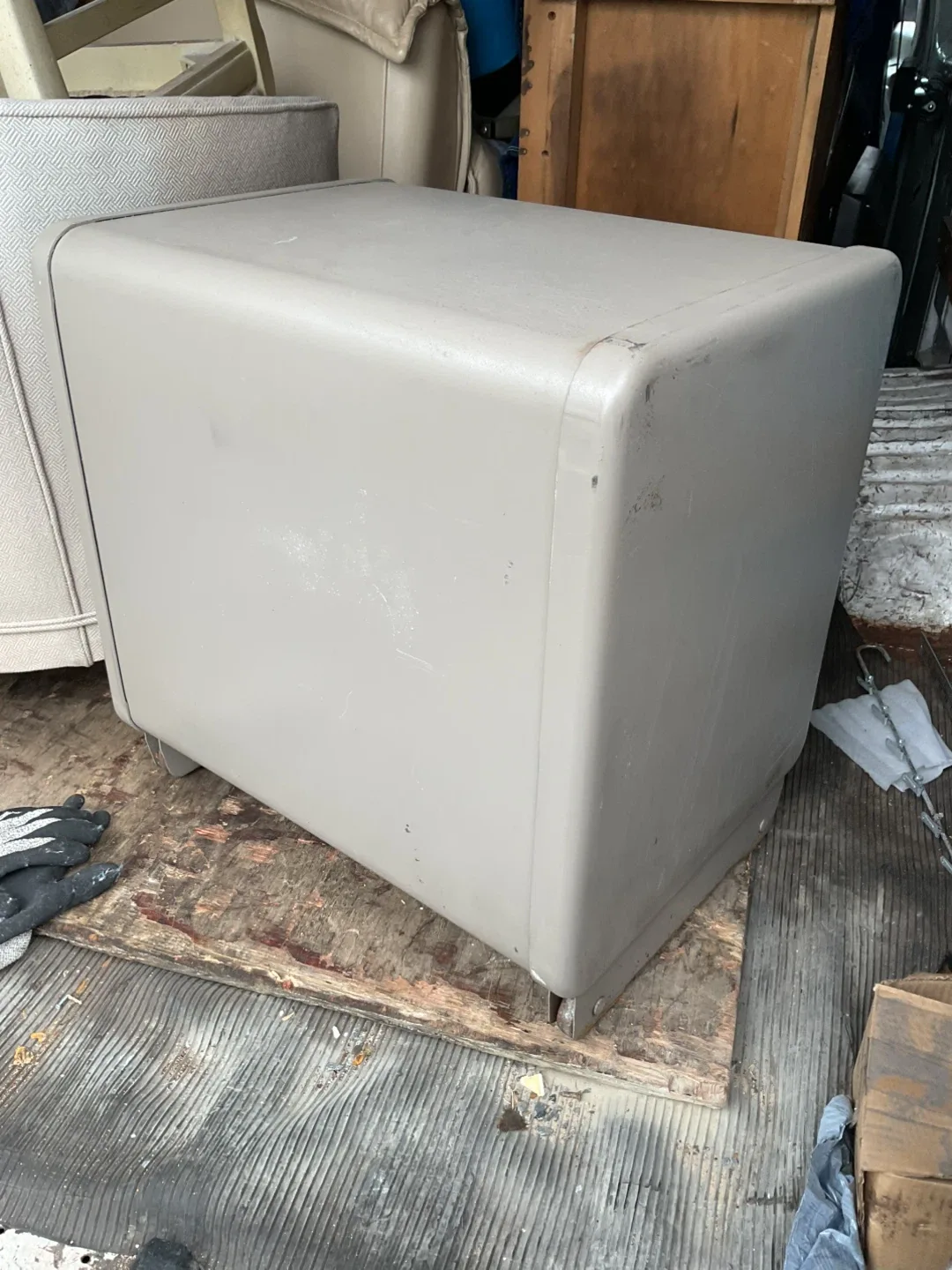 Sentry Fire Resistant Safe image indicator(7)