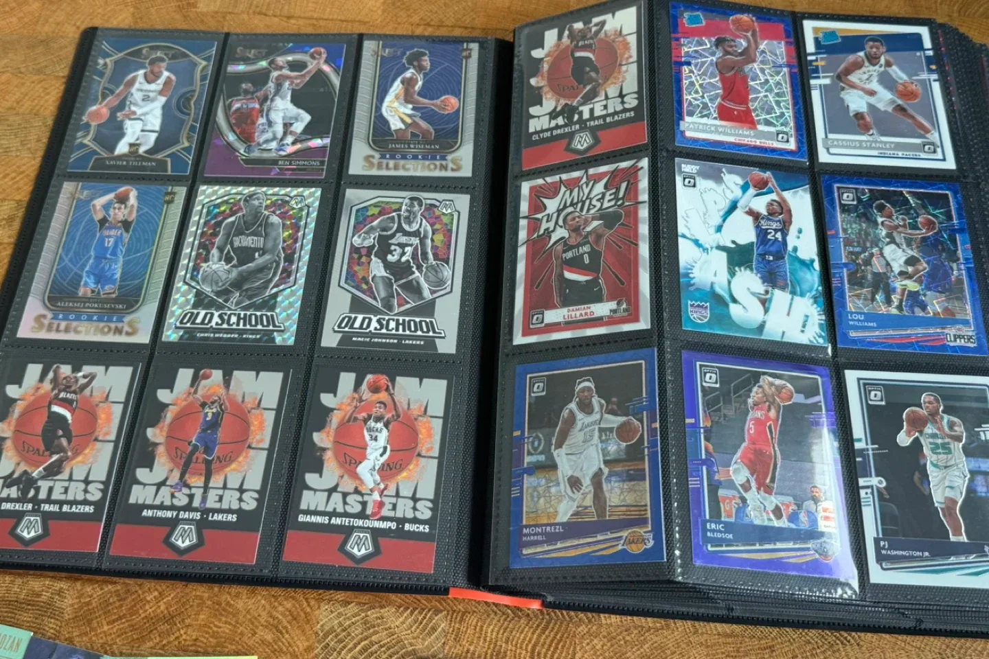 Colection 445 Basketball Cards image indicator(9)