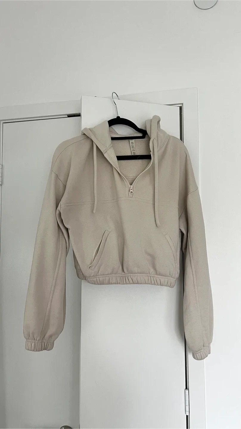 Alo Yoga Cropped Hoodie - size small