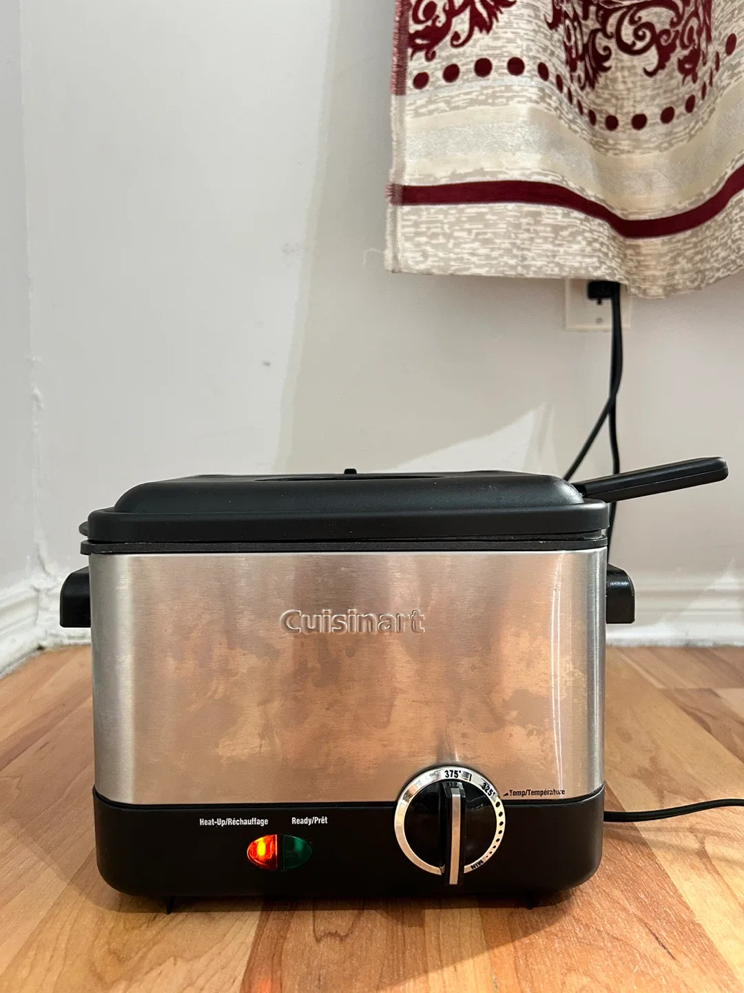 Cuisinart Compact Deep Fryer - CDF-100C image indicator(2)