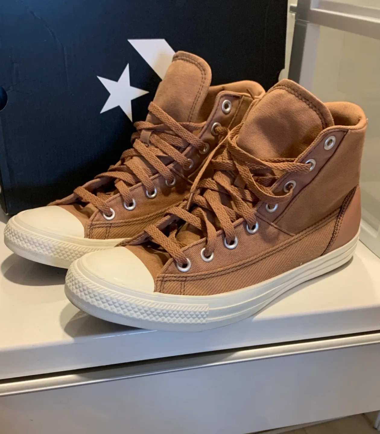 Unisex Converse Clay Sneakers image indicator(3)