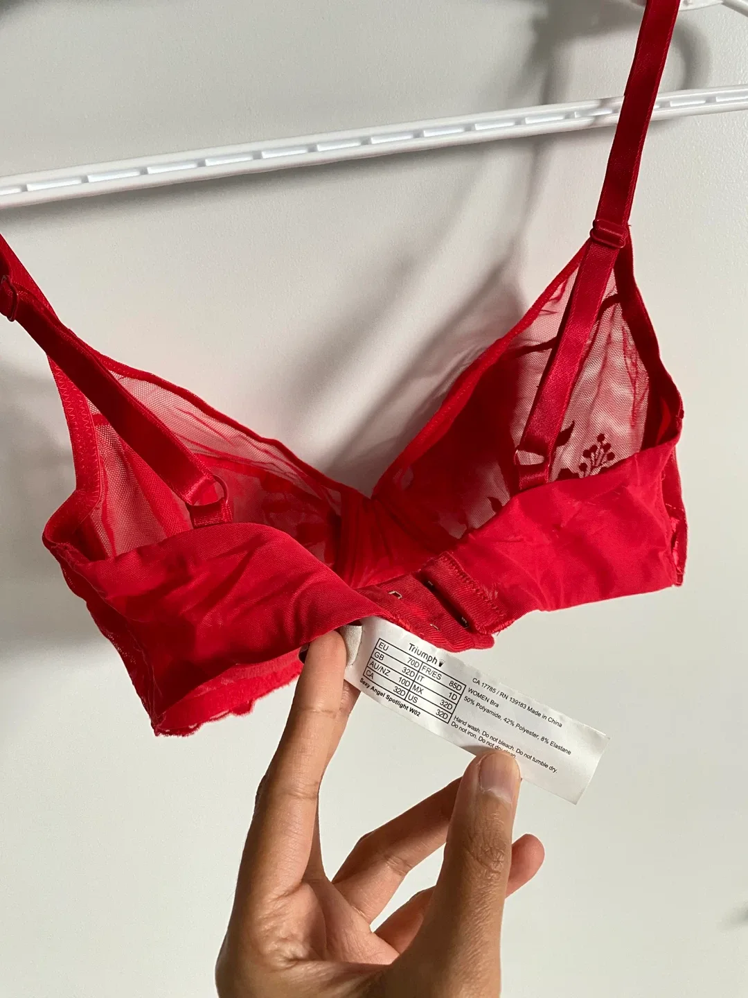 Brand NEW Triumph Red Mesh Embroidered Bra image indicator(3)