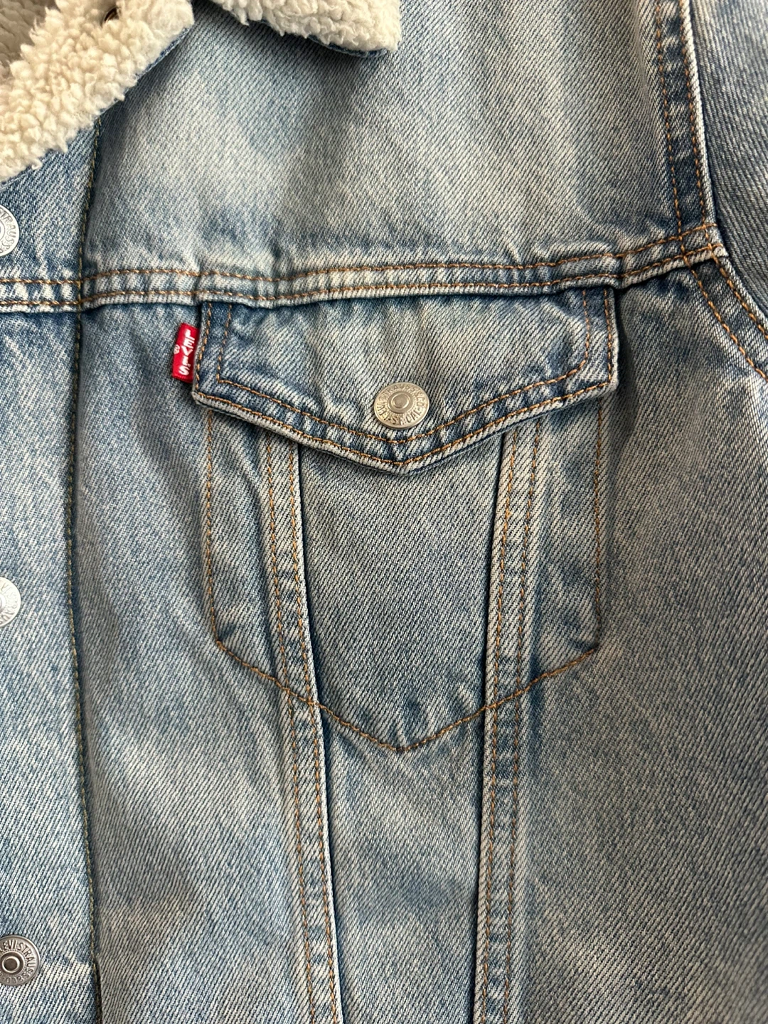 Levi's Denim Sherpa Trucker Jacket Mens - photo 2