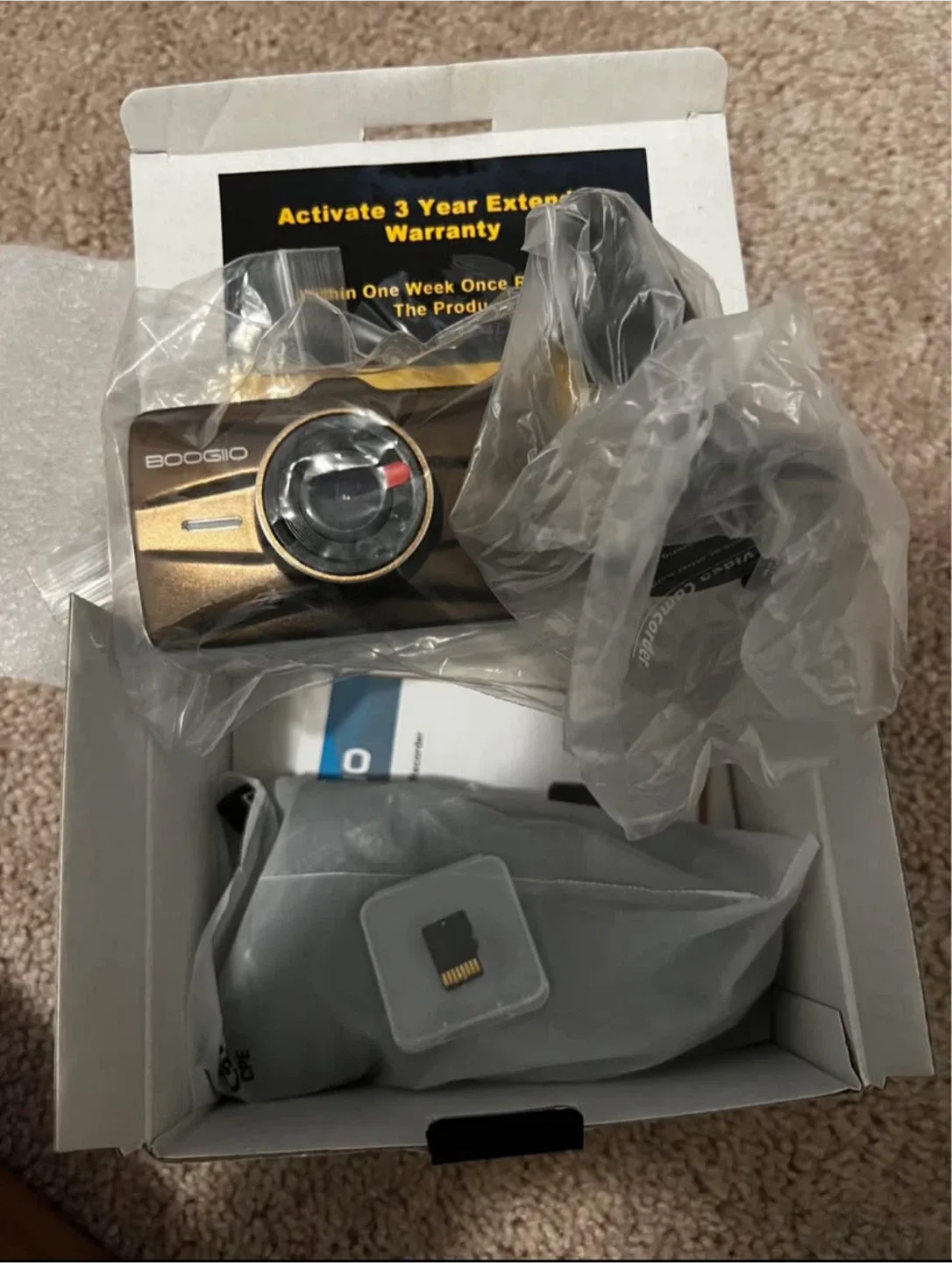 BOOGIIO 1080P FHD Dash Cam with 32G SD Card thumbnail